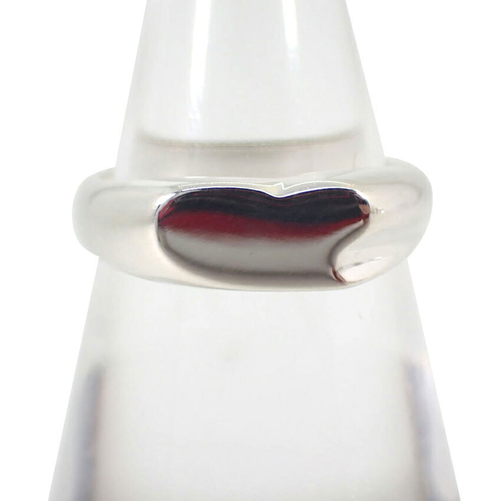 925 Tiffany Band Ring Sterling Silver: 925 Tiffany Band Ring Sterling Silver This listing features 925 Tiffany Band Ring Sterling Silver. Item specifics are provided below. Item Specifics: Brand: Tiffany Type: Band Ring Gender: Women