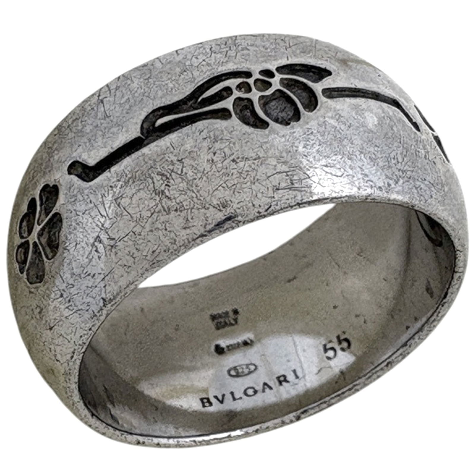 925 Bvlgari Band Ring Silver: 925 Bvlgari Band Ring Silver This listing features 925 Bvlgari Band Ring Silver. Item specifics are provided below. Item Specifics: Brand: Bvlgari Type: Band Ring Gender: Men Color: Silver Material: