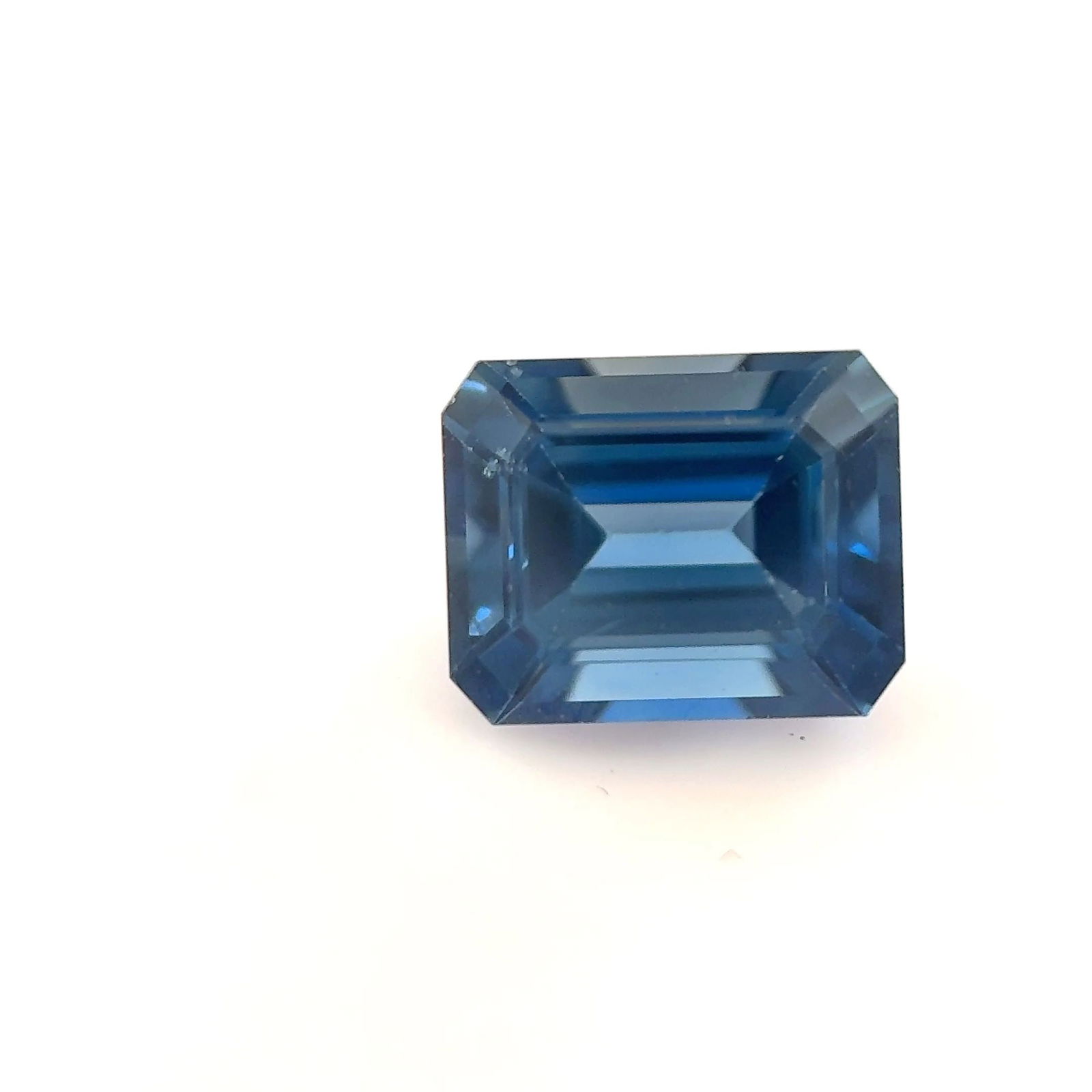 Loose Sapphire Gemstone - Emerald 1.11ct Blue EC: Loose Sapphire Gemstone - Emerald 1.11ct Blue EC This listing features Loose Sapphire Gemstone - Emerald 1.11ct Blue EC. Item specifics are provided below. Item Specifics: Type: Sapphire Carat: 1.11