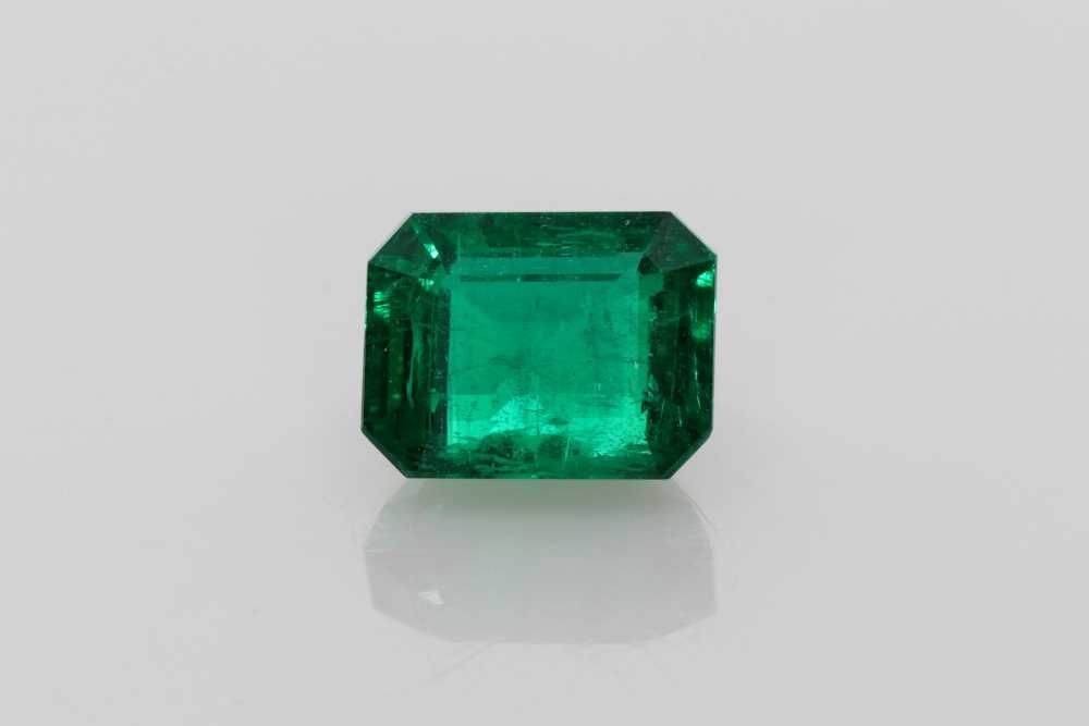 Loose Emerald Gemstone - GIA Emerald 2.74ct Green SI: Loose Emerald Gemstone - GIA Emerald 2.74ct Green SI This listing features Loose Emerald Gemstone - GIA Emerald 2.74ct Green SI. Item specifics are provided below. Item Specifics: Type: Emerald