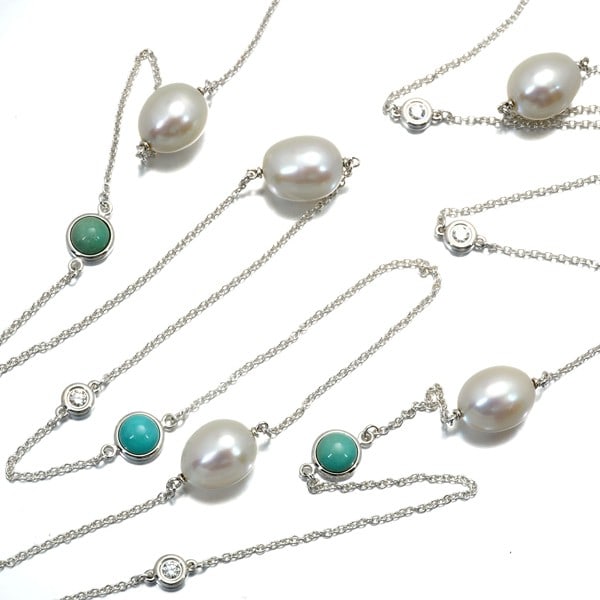 925 Tiffany&Co. Necklace Pearl Turquoise Diamond Color By The Yard Silver: 925 Tiffany&Co. Necklace Pearl Turquoise Diamond Color By The Yard Silver This listing features 925 Tiffany&Co. Necklace Pearl Turquoise Diamond Color By The Yard Silver. Item specifics are provided