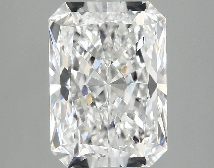 Loose Lab Diamond - IGI Radiant 3.1ct D VVS2: Loose Lab Diamond - IGI Radiant 3.1ct D VVS2 This listing features Loose Lab Diamond - IGI Radiant 3.1ct D VVS2. Item specifics are provided below. Item Specifics: Source: This Is A Real Diamond