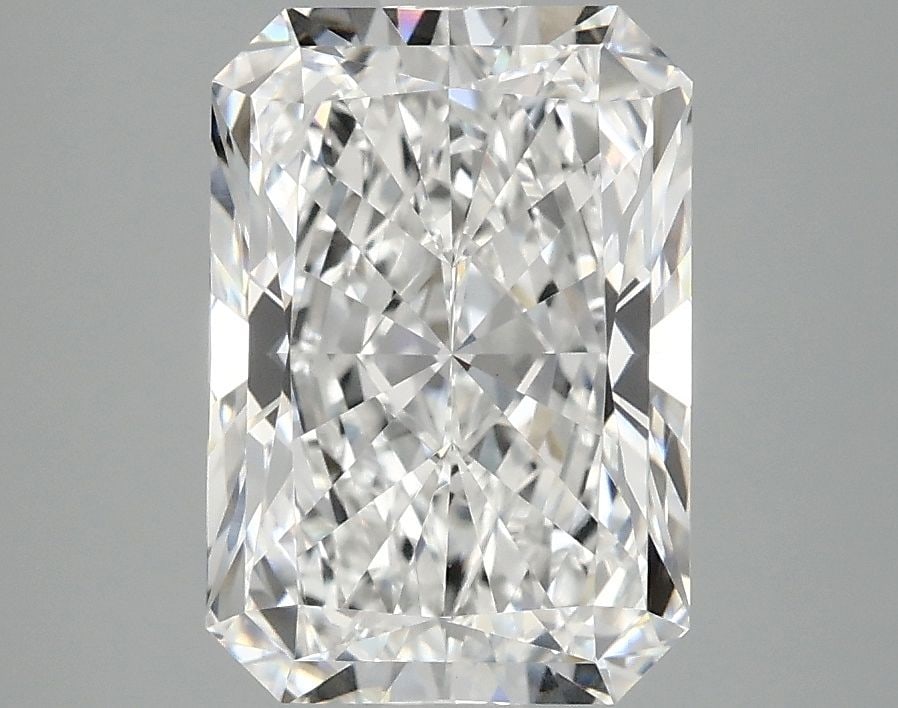 Loose Lab Diamond - IGI Radiant 3.09ct E VVS2: Loose Lab Diamond - IGI Radiant 3.09ct E VVS2 This listing features Loose Lab Diamond - IGI Radiant 3.09ct E VVS2. Item specifics are provided below. Item Specifics: Source: This Is A Real Diamond
