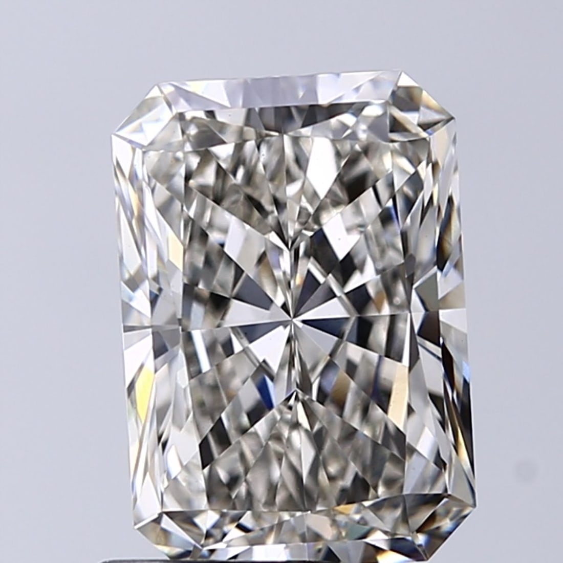 Loose Lab Diamond - IGI Radiant 4.02ct H VS1: Loose Lab Diamond - IGI Radiant 4.02ct H VS1 This listing features Loose Lab Diamond - IGI Radiant 4.02ct H VS1. Item specifics are provided below. Item Specifics: Source: This Is A Real Diamond
