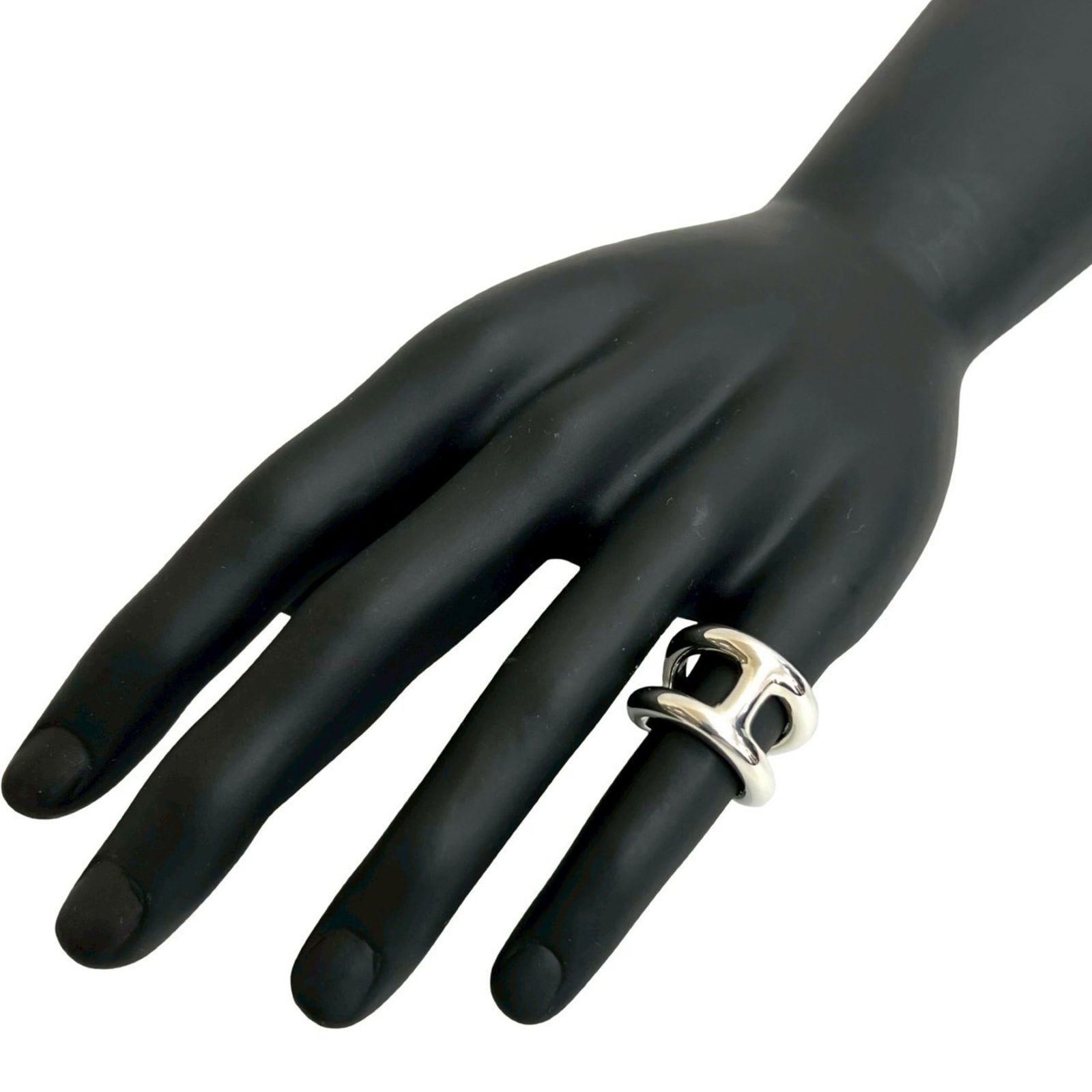 925 Hermes Band Ring Silver: 925 Hermes Band Ring Silver This listing features 925 Hermes Band Ring Silver. Item specifics are provided below. Item Specifics: Brand: Hermes Type: Band Ring Gender: Men,Women Color: Silver