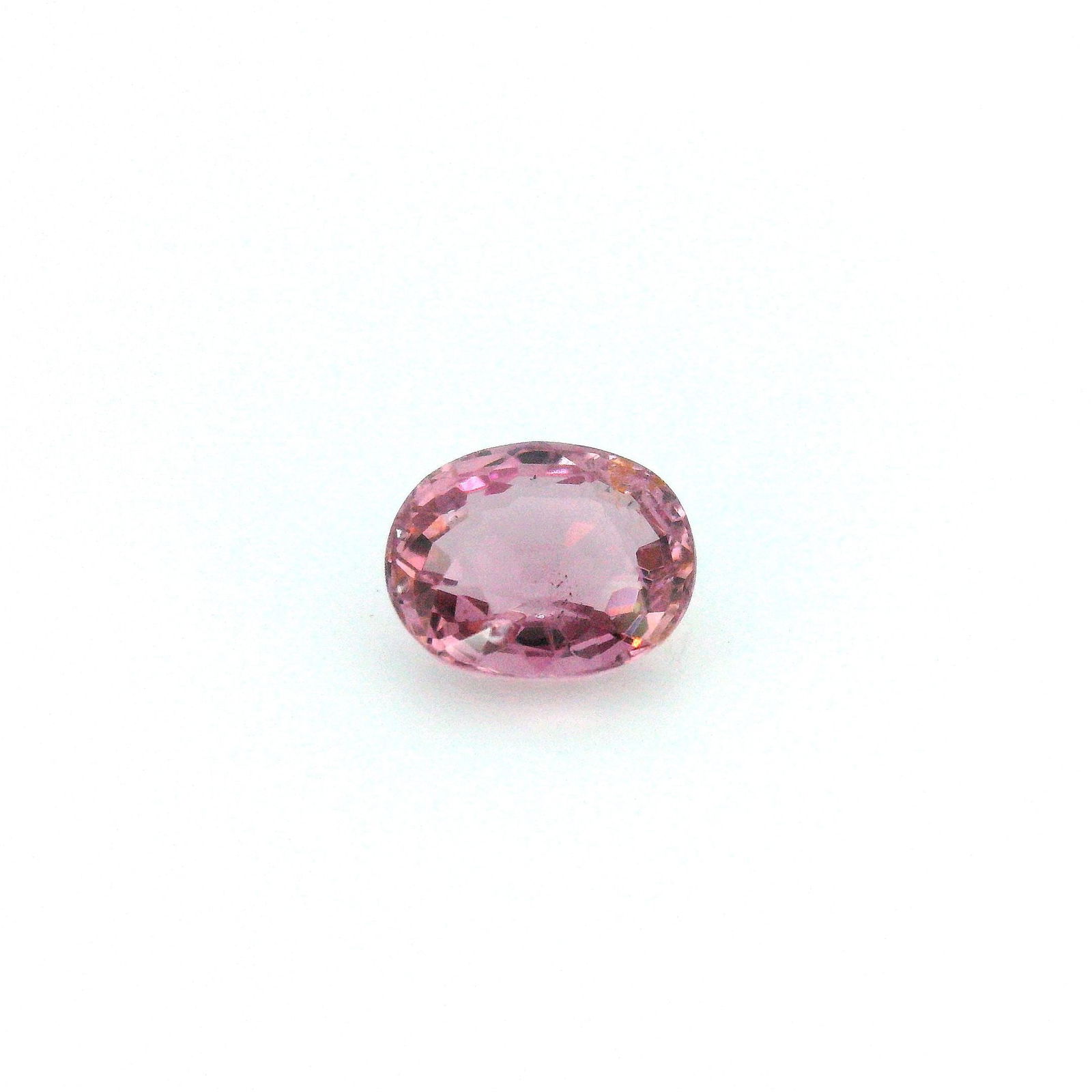 Loose Spinel Gemstone - GSI Oval 1.44ct Pink SI: Loose Spinel Gemstone - GSI Oval 1.44ct Pink SI This listing features Loose Spinel Gemstone - GSI Oval 1.44ct Pink SI. Item specifics are provided below. Item Specifics: Type: Spinel Carat: 1.44