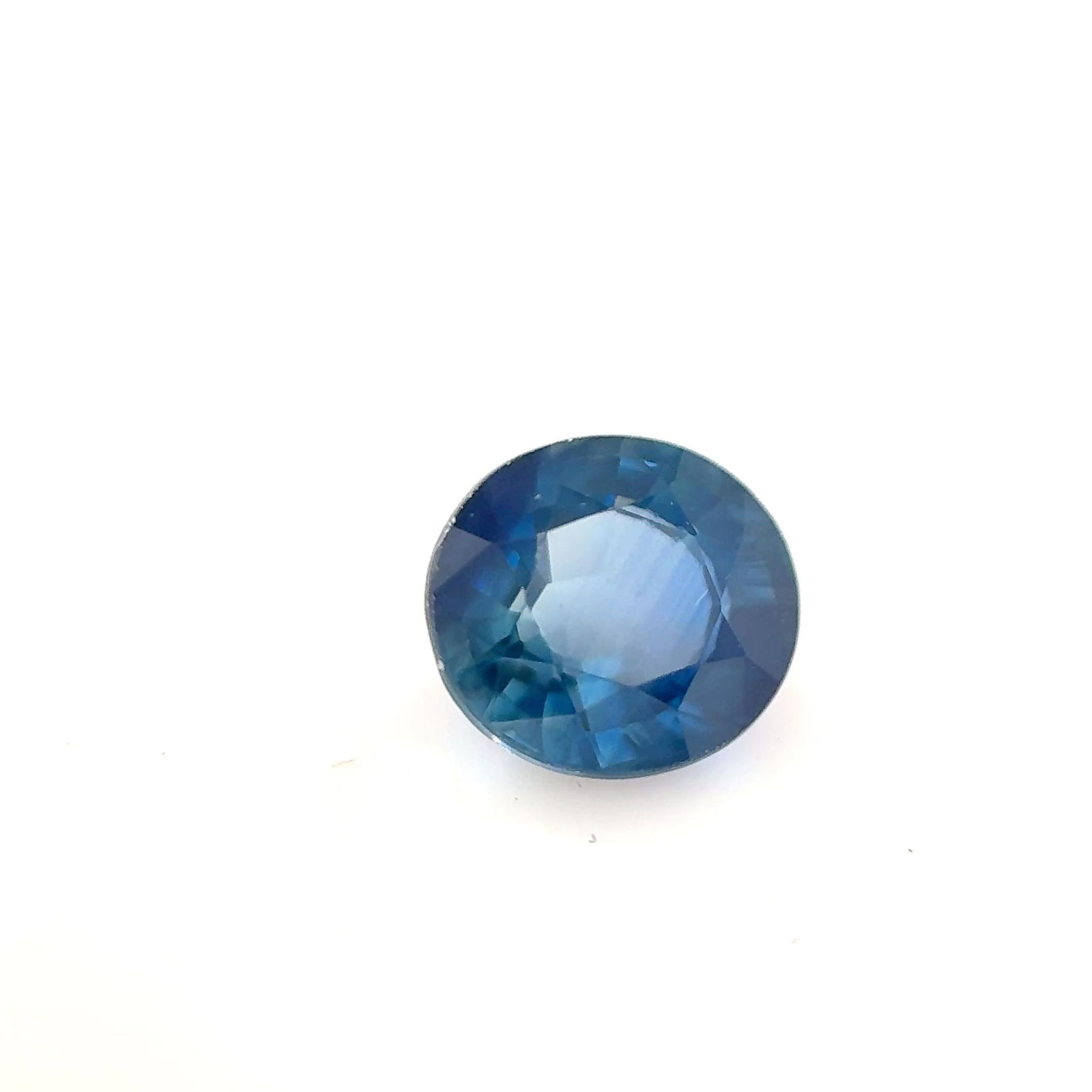 Loose Sapphire Gemstone - Oval 1.09ct Blue EC: Loose Sapphire Gemstone - Oval 1.09ct Blue EC This listing features Loose Sapphire Gemstone - Oval 1.09ct Blue EC. Item specifics are provided below. Item Specifics: Type: Sapphire Carat: 1.09 Cut: