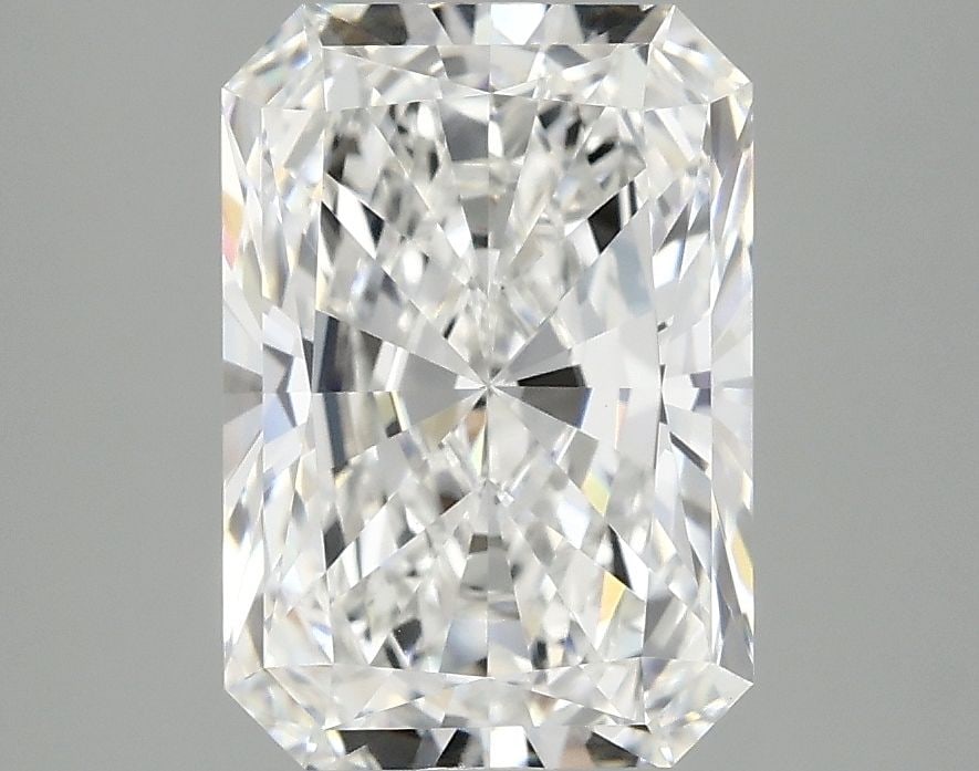 Loose Lab Diamond - IGI Radiant 3.07ct E VVS2: Loose Lab Diamond - IGI Radiant 3.07ct E VVS2 This listing features Loose Lab Diamond - IGI Radiant 3.07ct E VVS2. Item specifics are provided below. Item Specifics: Source: This Is A Real Diamond