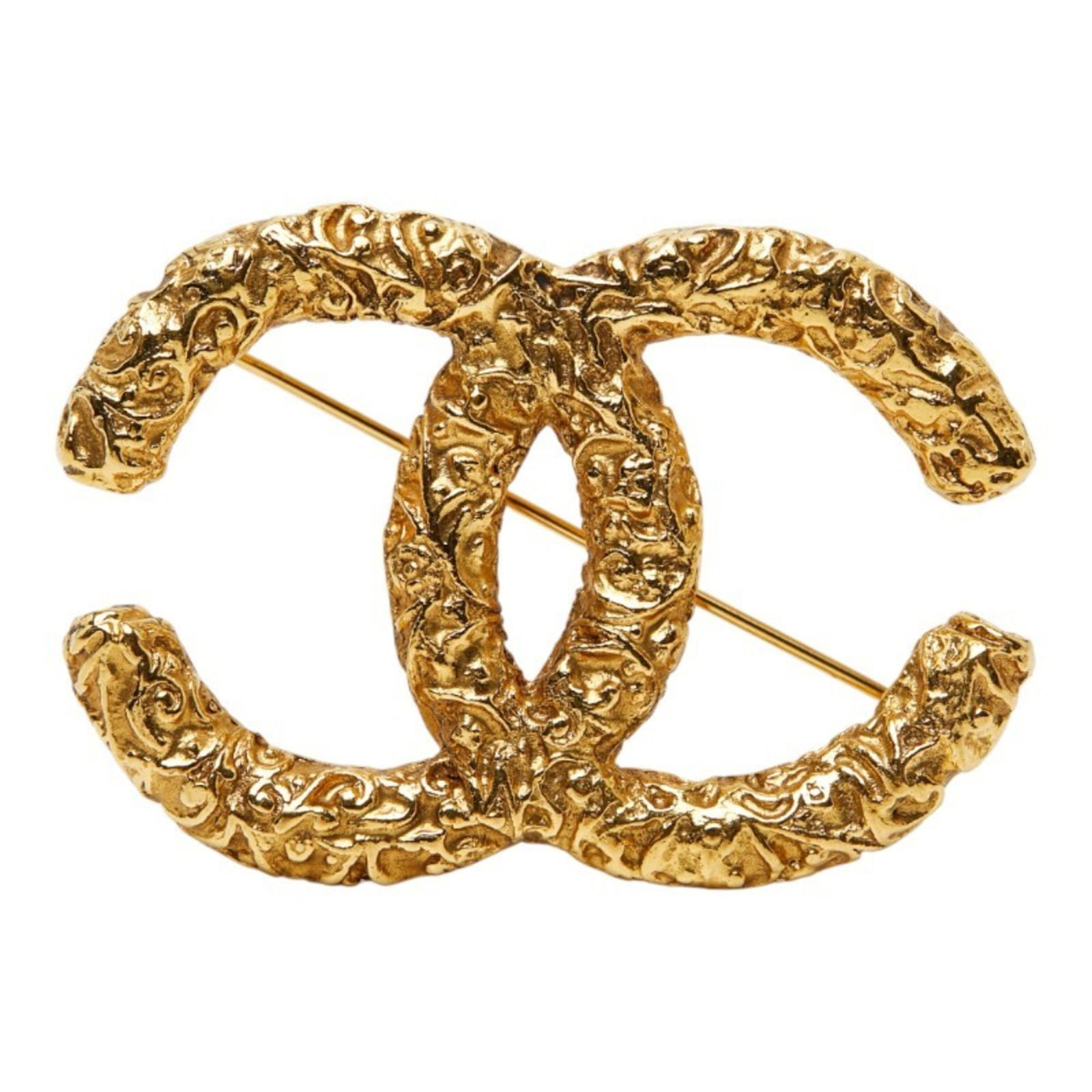Brooch Chanel: Brooch Chanel This listing features Brooch Chanel. Item specifics are provided below. Item Specifics: Brand: Chanel Type: Brooch Gender: Women Color: Gold Size (Hxwxd): 3.58cm x 5.15cm / 1.4'' x 2.02'