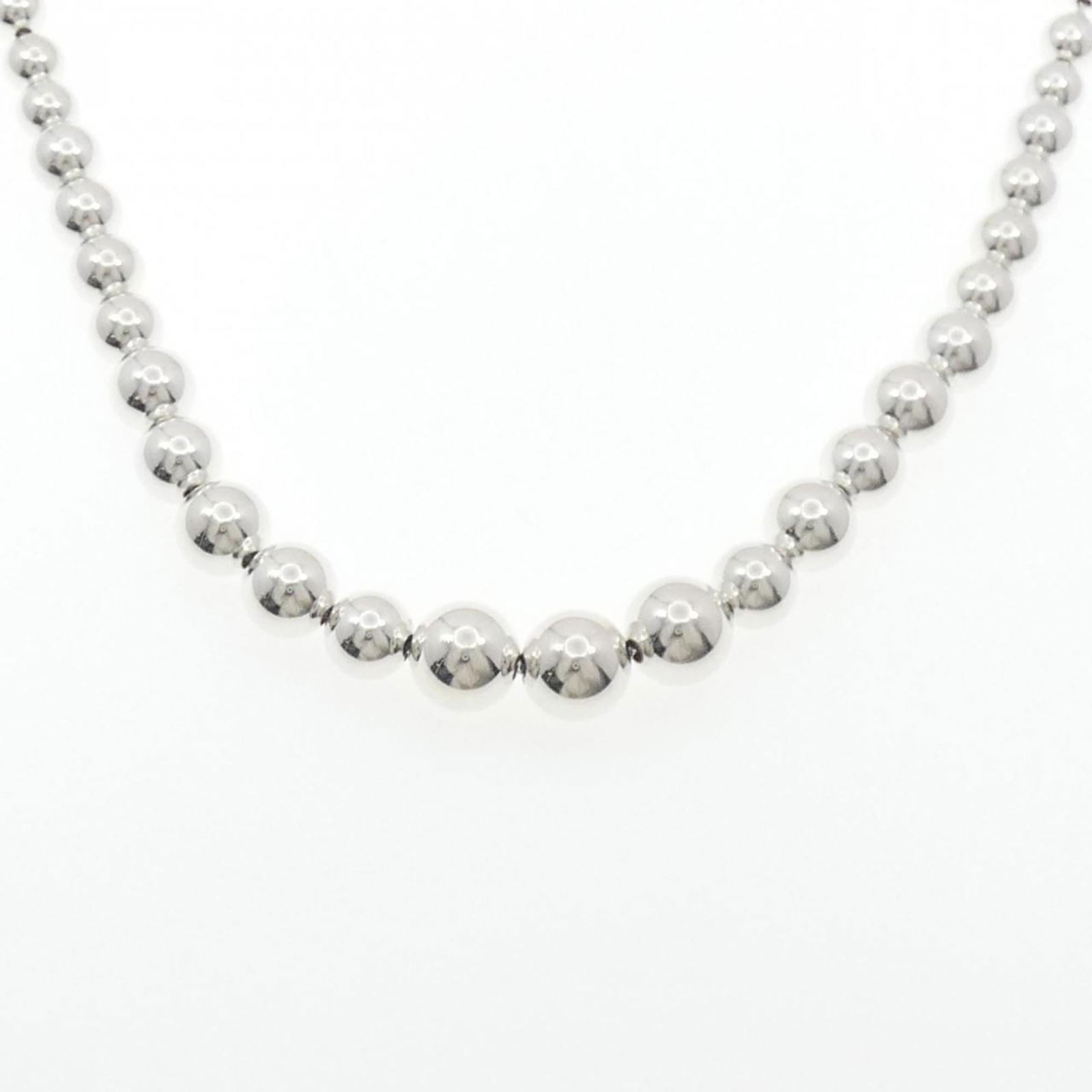 Necklace Tiffany Graduated Ball: Necklace Tiffany Graduated Ball This listing features Necklace Tiffany Graduated Ball. Item specifics are provided below. Item Specifics: Brand: Tiffany Necklace Type: Necklace Chain Type: Ball