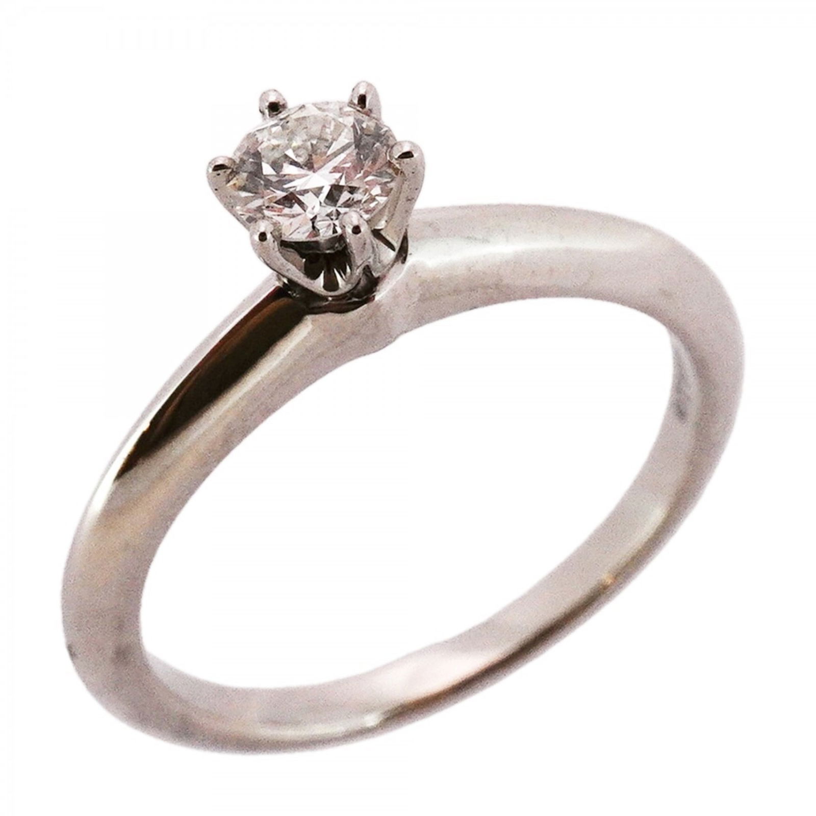 950 Tiffany Band Ring Platinum: 950 Tiffany Band Ring Platinum This listing features 950 Tiffany Band Ring Platinum. Item specifics are provided below. Item Specifics: Brand: Tiffany Type: Band Ring Gender: Women Material: