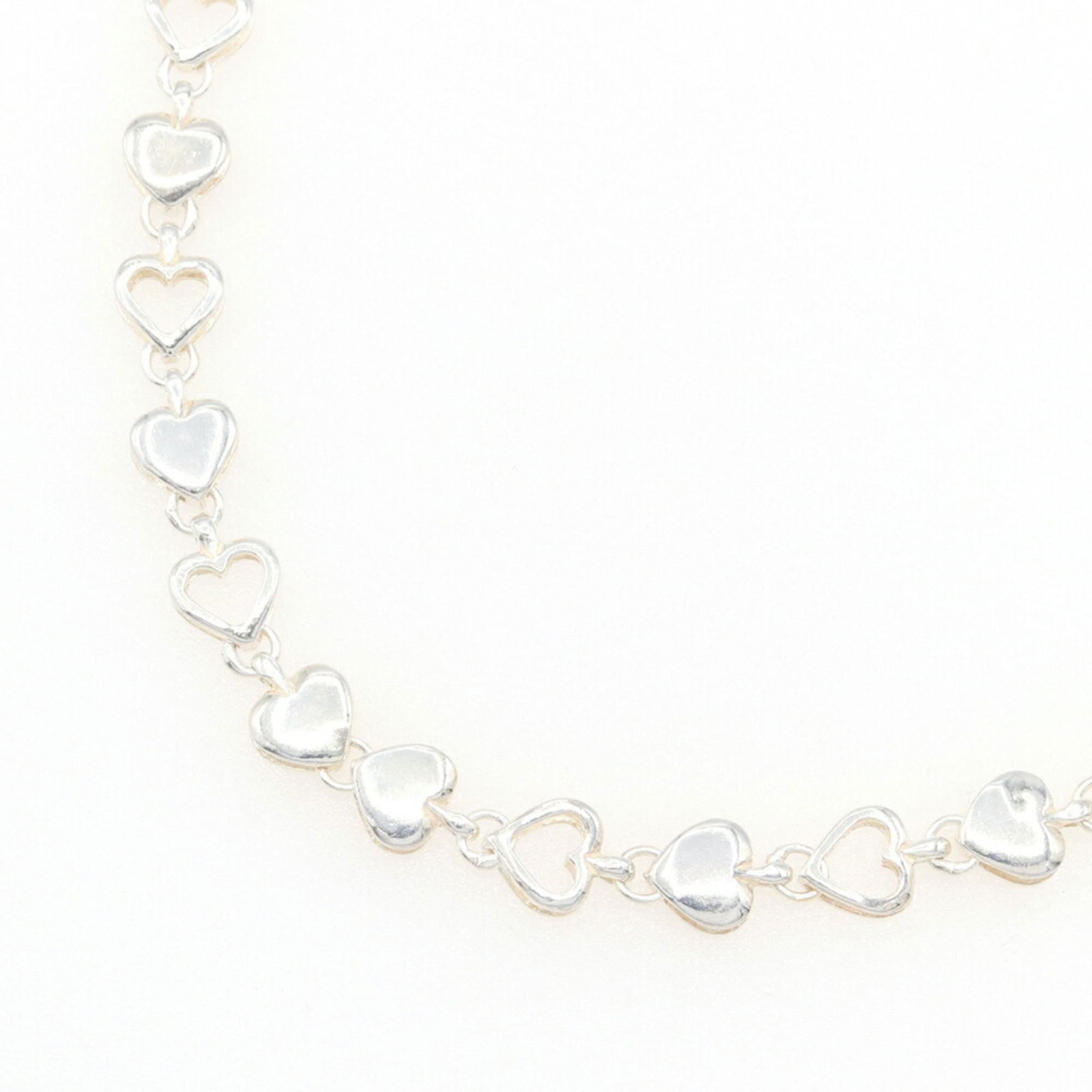 TIFFANY - Tiffany & Co. Puff Heart Necklace - Sterling Silver 925 Pendant - Women's - SV: TIFFANY - Tiffany & Co. Puff Heart Necklace - Sterling Silver 925 Pendant - Women's - SV This listing features TIFFANY - Tiffany & Co. Puff Heart Necklace - Sterling Silver 925 Pendant - Women's -