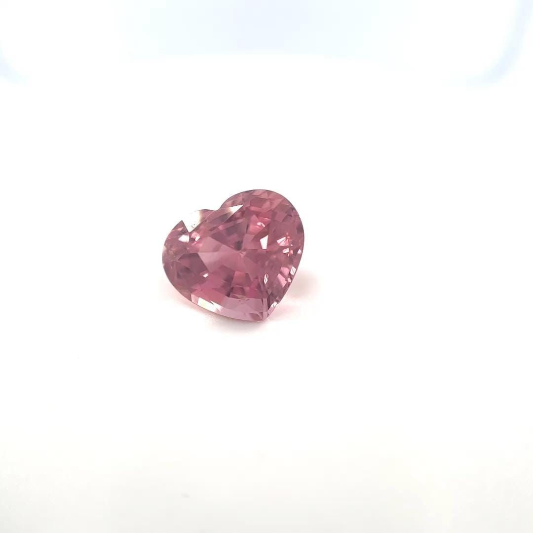 Loose Tourmaline Gemstone - Heart 3.44ct Pink SI: Loose Tourmaline Gemstone - Heart 3.44ct Pink SI This listing features Loose Tourmaline Gemstone - Heart 3.44ct Pink SI. Item specifics are provided below. Item Specifics: Type: Tourmaline Carat: