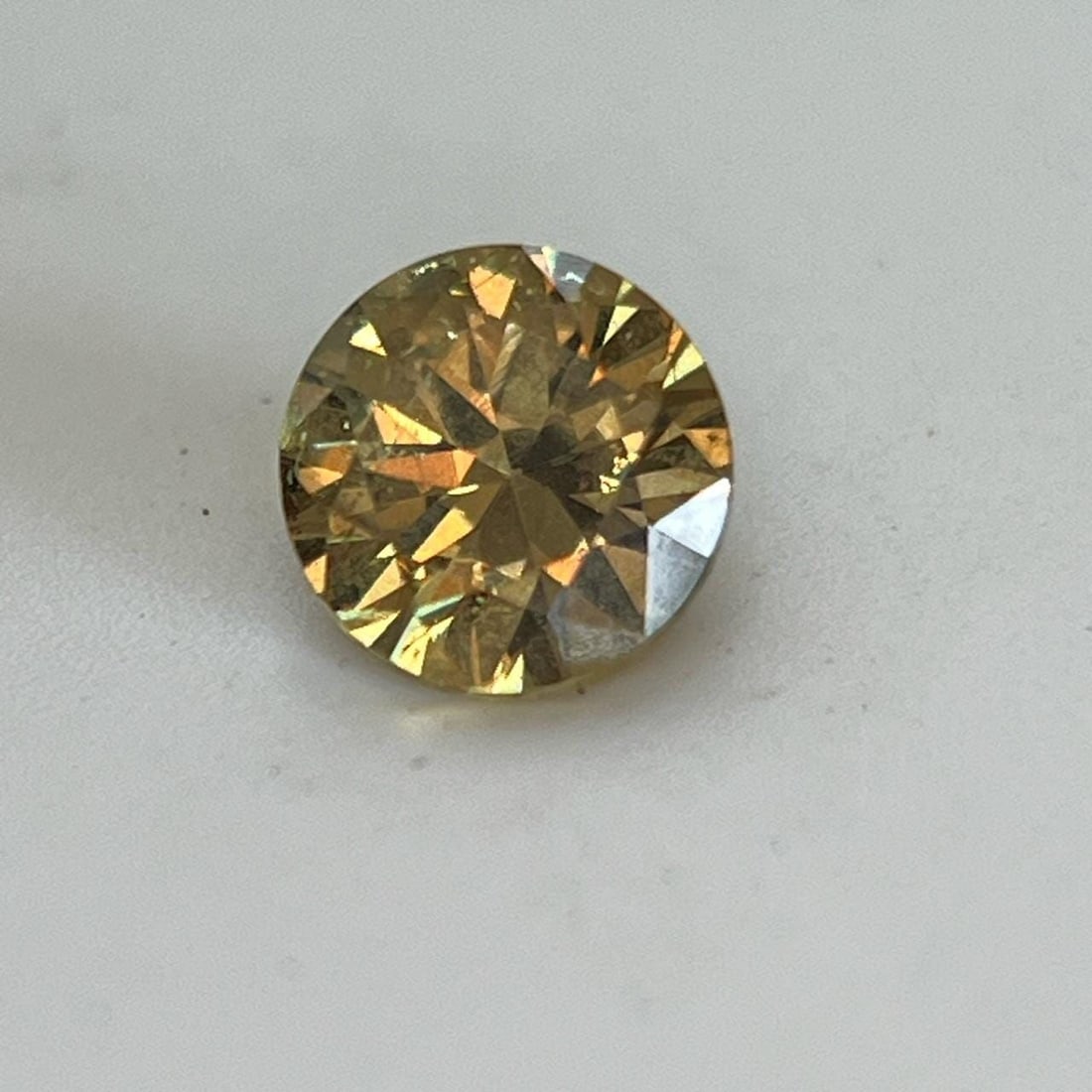 Loose Garnet Gemstone - Round 1.08ct Green SI: Loose Garnet Gemstone - Round 1.08ct Green SI This listing features Loose Garnet Gemstone - Round 1.08ct Green SI. Item specifics are provided below. Item Specifics: Type: Garnet Carat: 1.08 Cut: