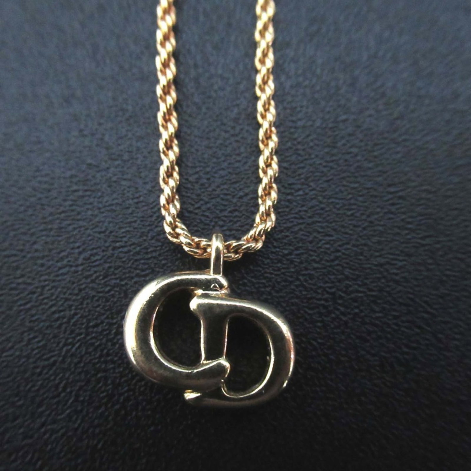 for women - Christian Dior CD logo charm necklace - GP - gold color: for women - Christian Dior CD logo charm necklace - GP - gold color This listing features for women - Christian Dior CD logo charm necklace - GP - gold color. Item specifics are provided below. Item