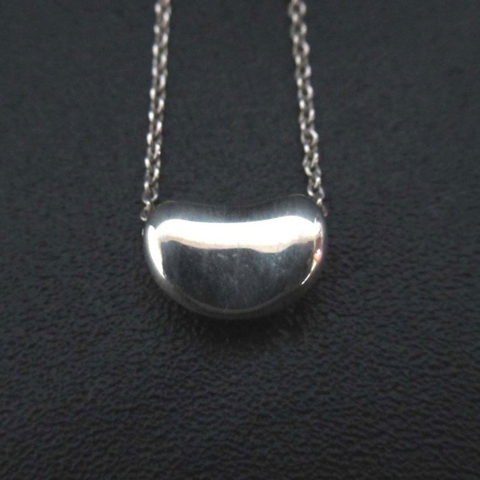 Women's Tiffany & Co. Elsa Peretti Beans Necklace 925SV Silver: Women's Tiffany & Co. Elsa Peretti Beans Necklace 925SV Silver This listing features Women's Tiffany & Co. Elsa Peretti Beans Necklace 925SV Silver. Item specifics are provided below. Item Specifics: