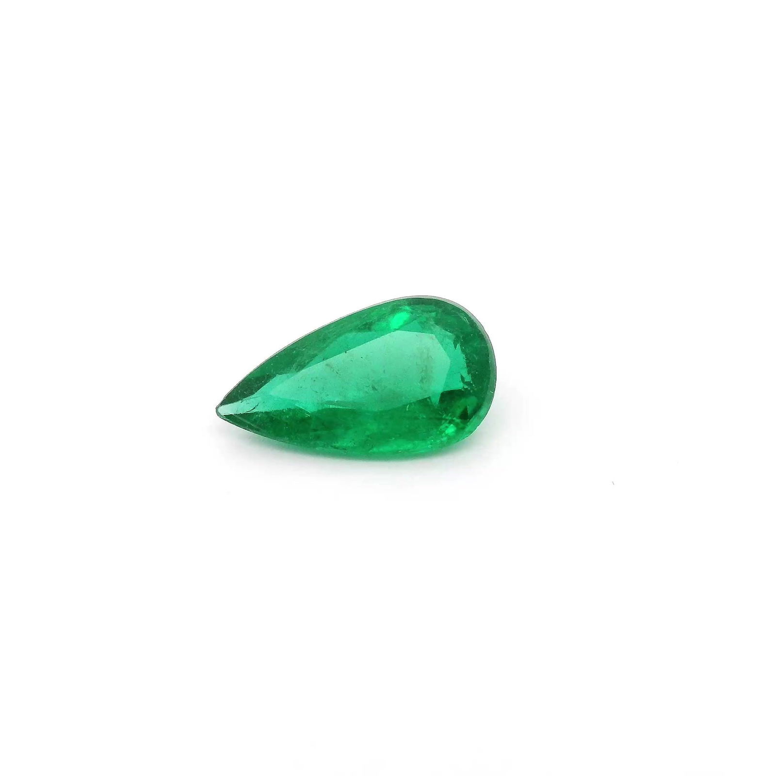 Loose Emerald Gemstone - GSI Pear 1.08ct Green EC: Loose Emerald Gemstone - GSI Pear 1.08ct Green EC This listing features Loose Emerald Gemstone - GSI Pear 1.08ct Green EC. Item specifics are provided below. Item Specifics: Type: Emerald Carat: 1.08