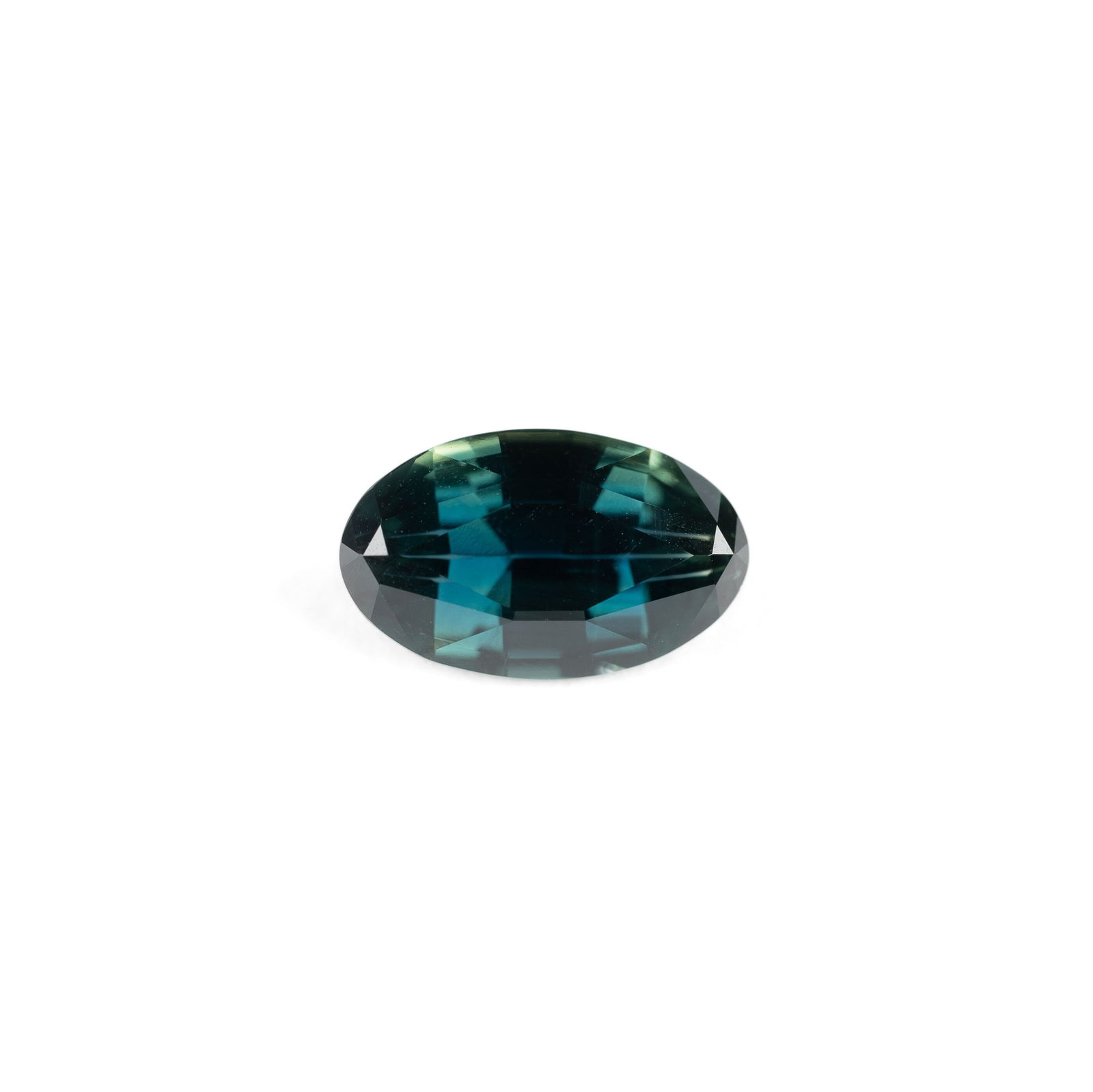 Loose Sapphire Gemstone - Oval 2.1ct Blue EC: Loose Sapphire Gemstone - Oval 2.1ct Blue EC This listing features Loose Sapphire Gemstone - Oval 2.1ct Blue EC. Item specifics are provided below. Item Specifics: Type: Sapphire Carat: 2.1 Cut: