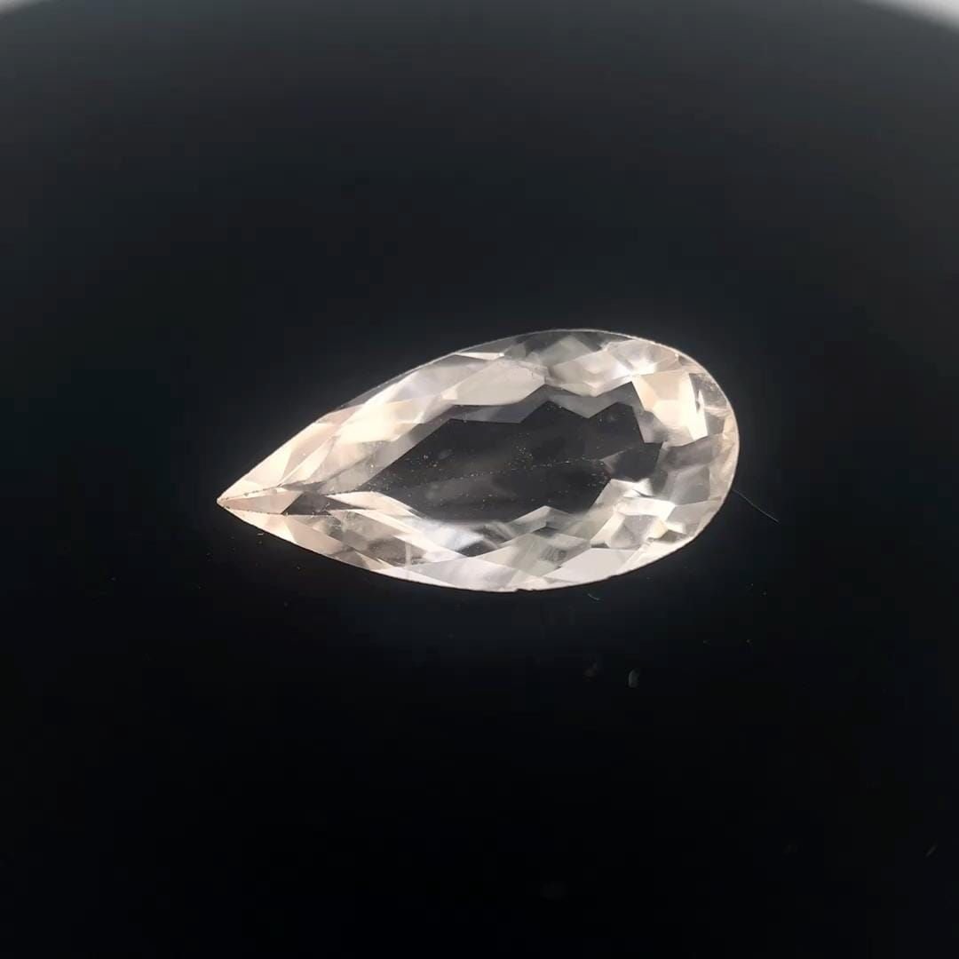 Loose Morganite Gemstone - Pear 2.27ct Pink SI: Loose Morganite Gemstone - Pear 2.27ct Pink SI This listing features Loose Morganite Gemstone - Pear 2.27ct Pink SI. Item specifics are provided below. Item Specifics: Type: Morganite Carat: 2.27