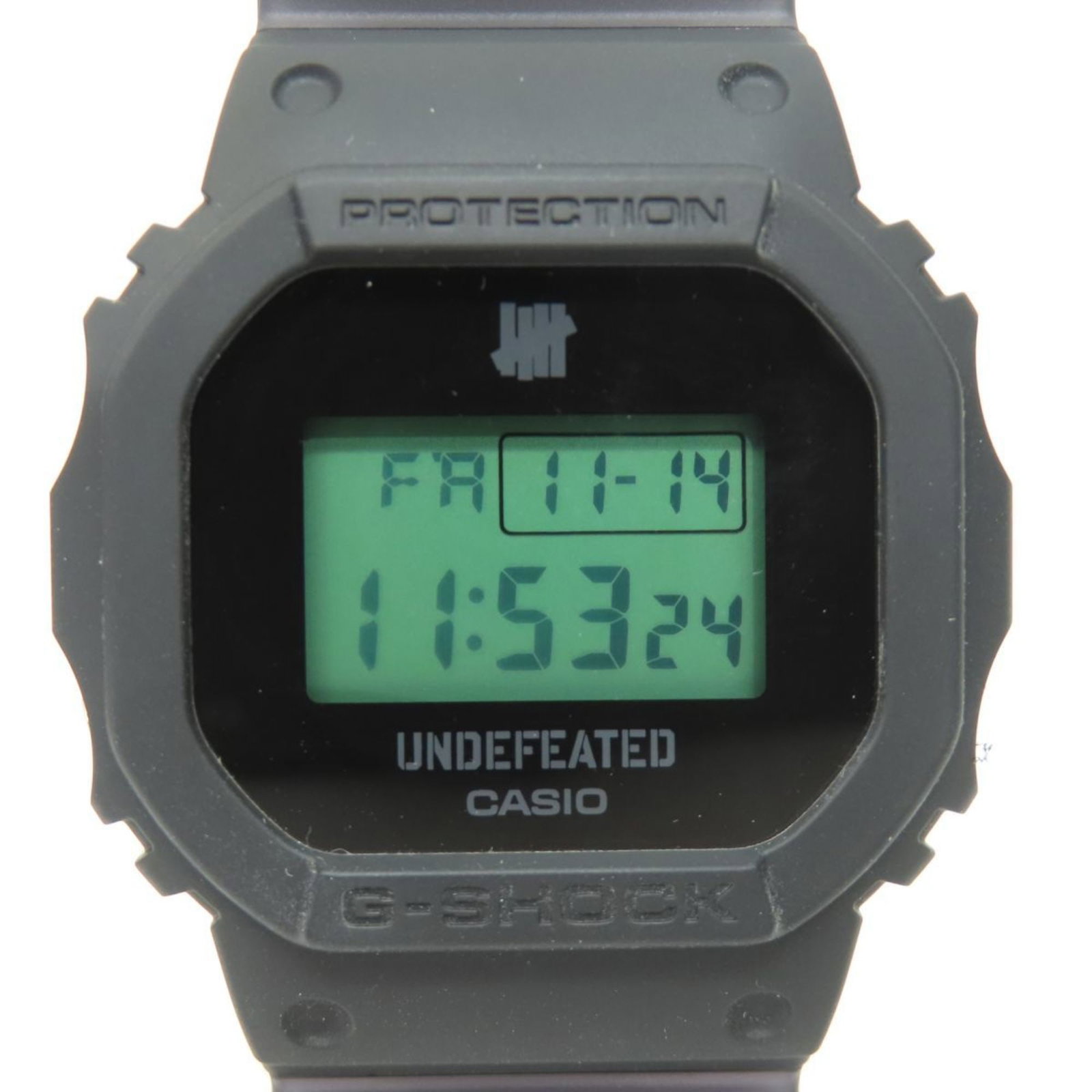 Wristwatch Casio: Wristwatch Casio This listing features Wristwatch Casio. Item specifics are provided below. Item Specifics: Brand: Casio Type: Wristwatch Gender: Men Display: Digital Material (Band): Resin Color