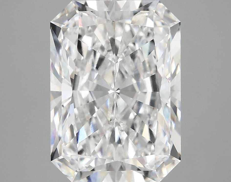 Loose Lab Diamond - IGI Radiant 4.1ct E VS1: Loose Lab Diamond - IGI Radiant 4.1ct E VS1 This listing features Loose Lab Diamond - IGI Radiant 4.1ct E VS1. Item specifics are provided below. Item Specifics: Source: This Is A Real Diamond Grown