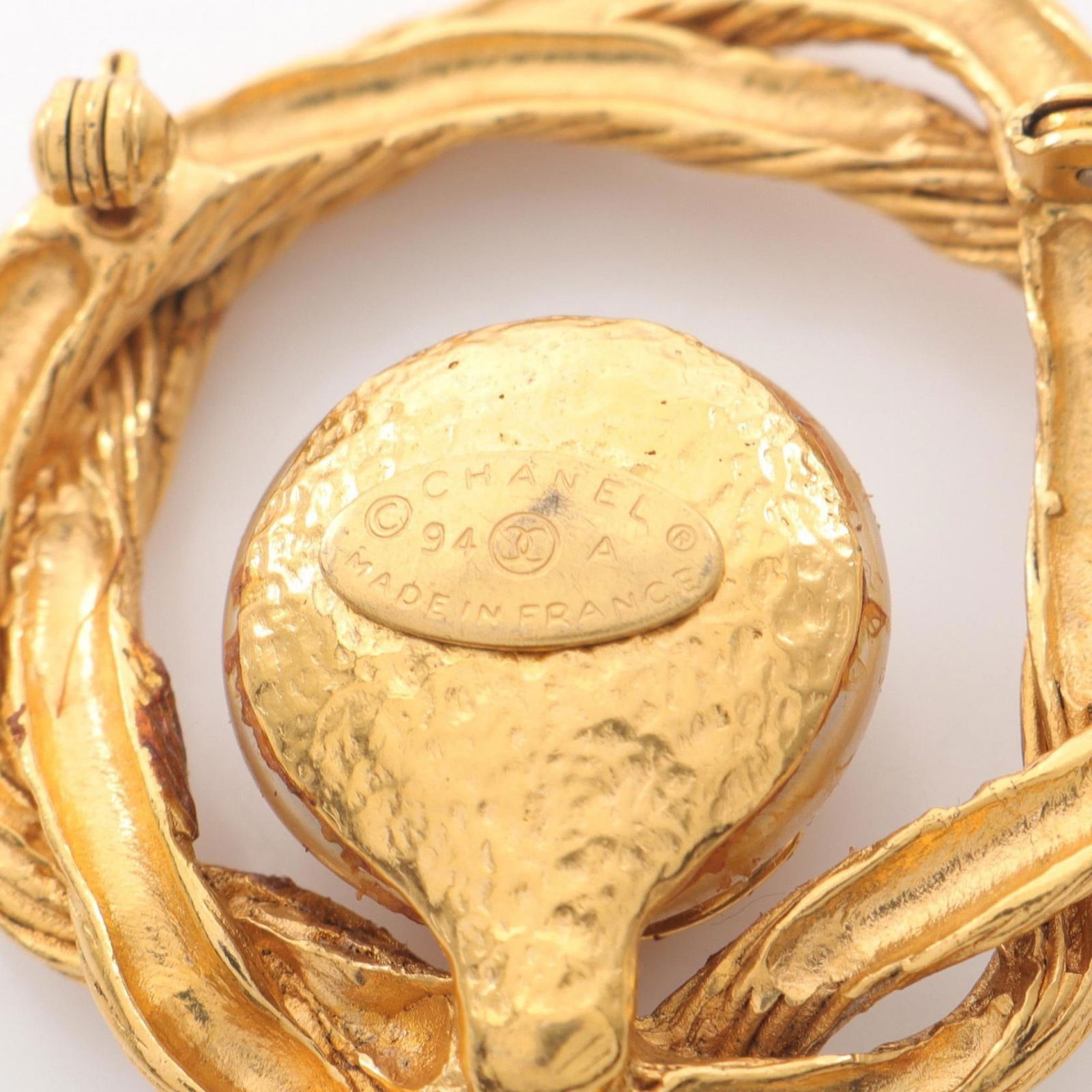 Plating Chanel Brooch Gold - 3