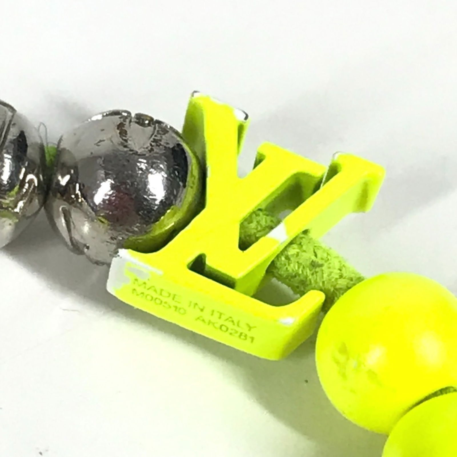 Metal Louis Vuitton Bangle - 9