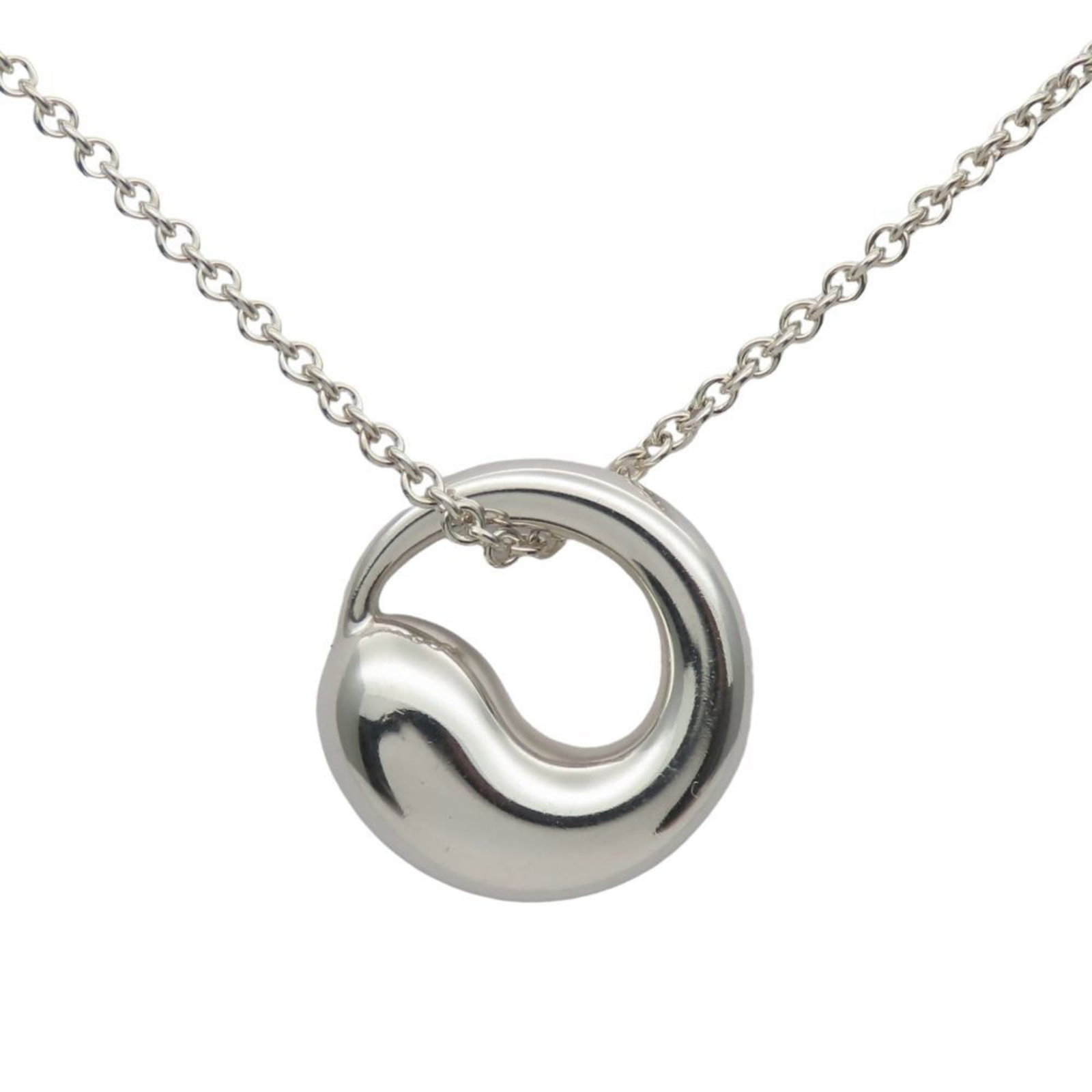 women's. - Tiffany & Co. Eternal Circle Necklace - SV925 - approximately 8.5g - silver - Elsa: women's. - Tiffany & Co. Eternal Circle Necklace - SV925 - approximately 8.5g - silver - Elsa Peretti pendant This listing features women's. - Tiffany & Co. Eternal Circle Necklace - SV925 -