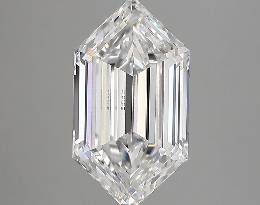 Loose Lab Diamond - IGI Hexagonal 2.8ct E VVS2: Loose Lab Diamond - IGI Hexagonal 2.8ct E VVS2 This listing features Loose Lab Diamond - IGI Hexagonal 2.8ct E VVS2. Item specifics are provided below. Item Specifics: Source: This Is A Real Diamond G