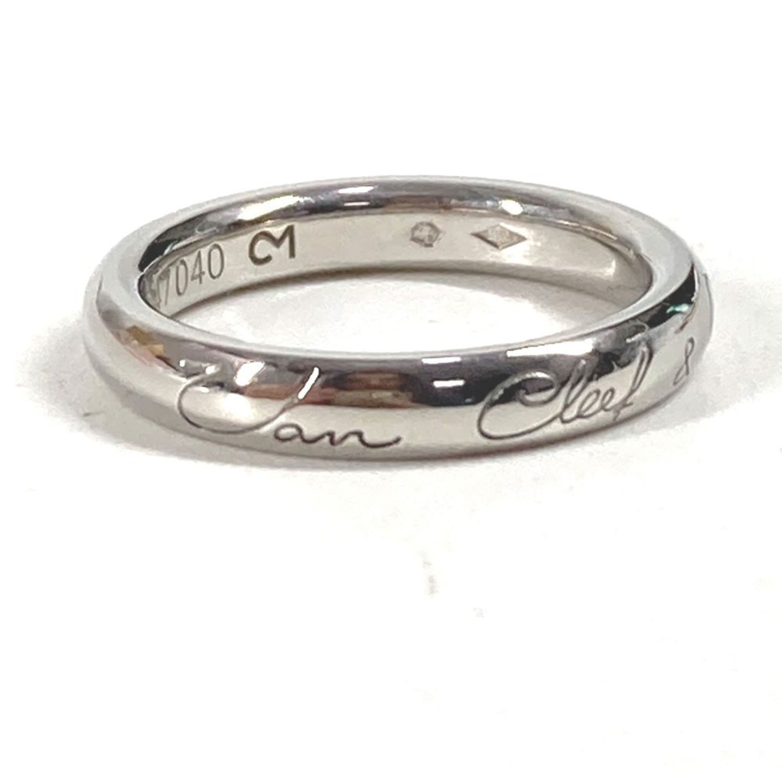 950 Van Cleef & Arpels Band Ring Platinum (1 of 7)