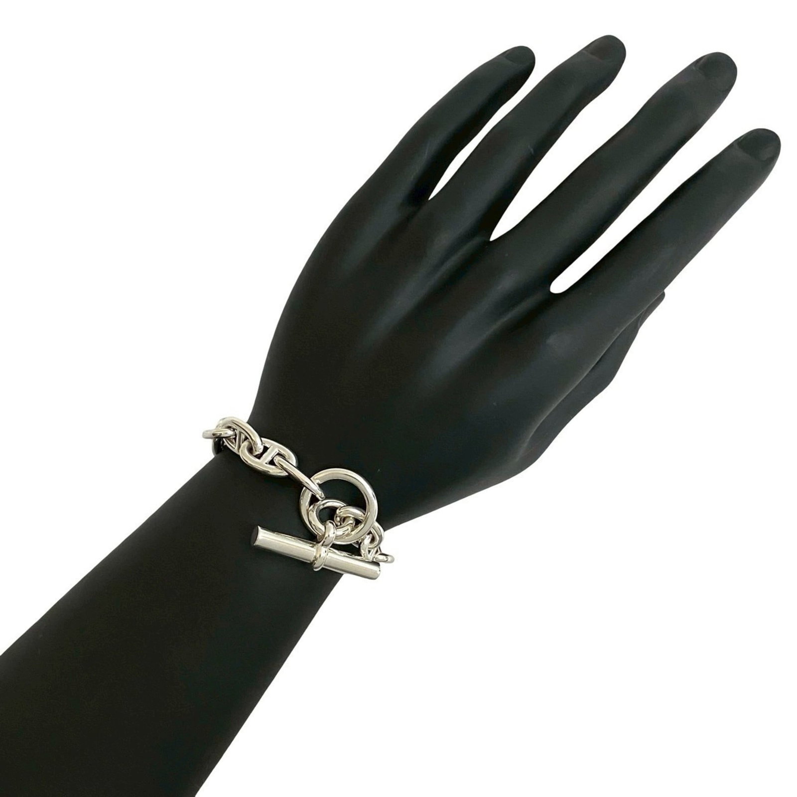 925 Hermes Charm Bracelet Silver: 925 Hermes Charm Bracelet Silver This listing features 925 Hermes Charm Bracelet Silver. Item specifics are provided below. Item Specifics: Brand: Hermes Type: Charm Bracelet Gender: Women Material: S