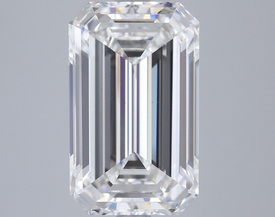 Loose Lab Diamond - IGI Emerald 4.51ct F VS1: Loose Lab Diamond - IGI Emerald 4.51ct F VS1 This listing features Loose Lab Diamond - IGI Emerald 4.51ct F VS1. Item specifics are provided below. Item Specifics: Source: This Is A Real Diamond