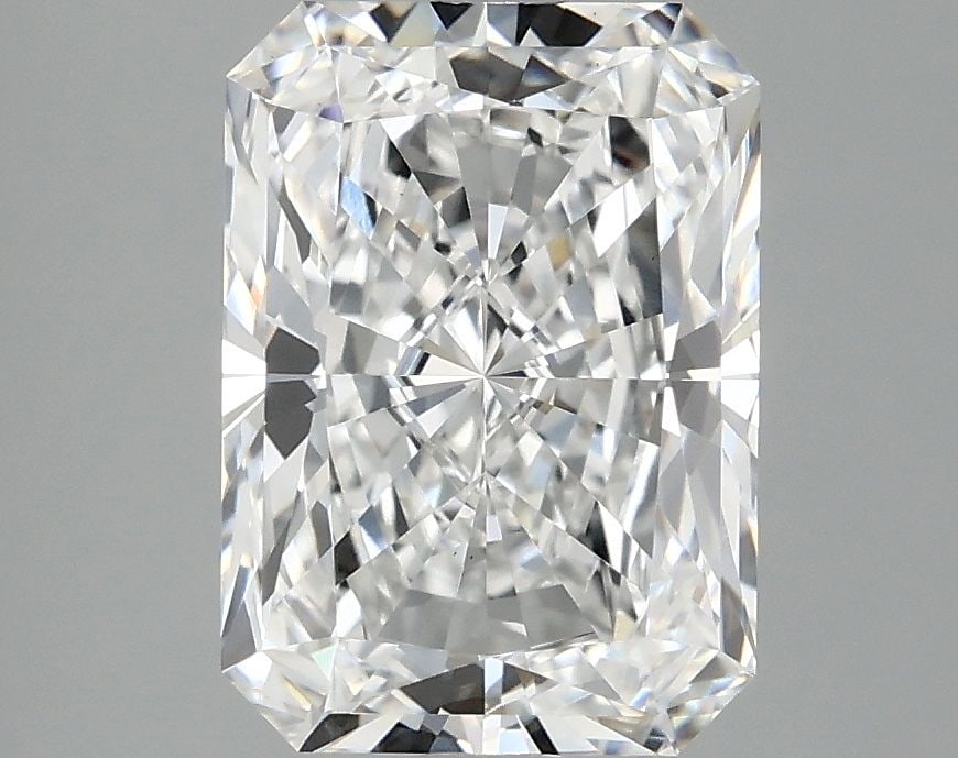 Loose Lab Diamond - IGI Radiant 3.08ct E VVS2: Loose Lab Diamond - IGI Radiant 3.08ct E VVS2 This listing features Loose Lab Diamond - IGI Radiant 3.08ct E VVS2. Item specifics are provided below. Item Specifics: Source: This Is A Real Diamond