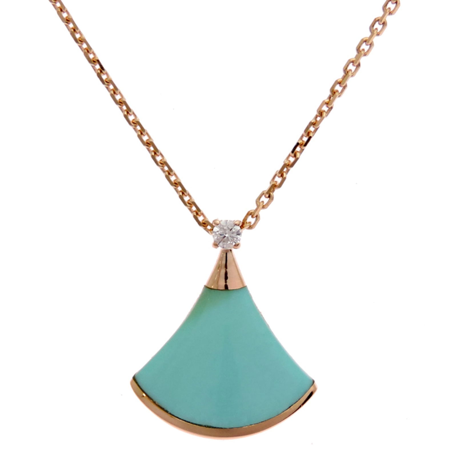 Tones Bvlgari Diva's Dream Turquoise and Diamond Women's Necklace 350584 in 750 Yellow Gold with: Tones Bvlgari Diva's Dream Turquoise and Diamond Women's Necklace 350584 in 750 Yellow Gold with Blue This listing features Tones Bvlgari Diva's Dream Turquoise and Diamond Women's Necklace 350584 in