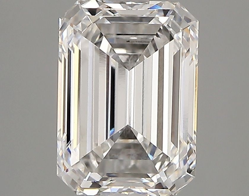 Loose Lab Diamond - IGI Emerald 2.8ct E VVS2: Loose Lab Diamond - IGI Emerald 2.8ct E VVS2 This listing features Loose Lab Diamond - IGI Emerald 2.8ct E VVS2. Item specifics are provided below. Item Specifics: Source: This Is A Real Diamond Grown