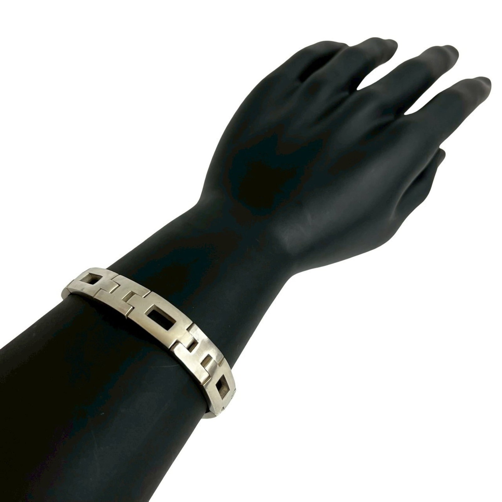 925 Hermes Charm Bracelet Silver: 925 Hermes Charm Bracelet Silver This listing features 925 Hermes Charm Bracelet Silver. Item specifics are provided below. Item Specifics: Brand: Hermes Type: Charm Bracelet Gender: Men,Women