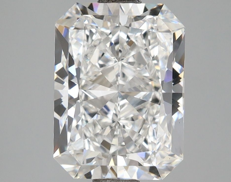 Loose Lab Diamond - IGI Radiant 3.04ct D VVS2: Loose Lab Diamond - IGI Radiant 3.04ct D VVS2 This listing features Loose Lab Diamond - IGI Radiant 3.04ct D VVS2. Item specifics are provided below. Item Specifics: Source: This Is A Real Diamond