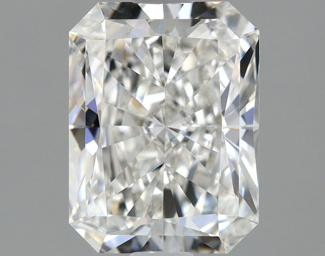 Loose Lab Diamond - IGI Radiant 1.53ct G VVS2: Loose Lab Diamond - IGI Radiant 1.53ct G VVS2 This listing features Loose Lab Diamond - IGI Radiant 1.53ct G VVS2. Item specifics are provided below. Item Specifics: Source: This Is A Real Diamond Gro