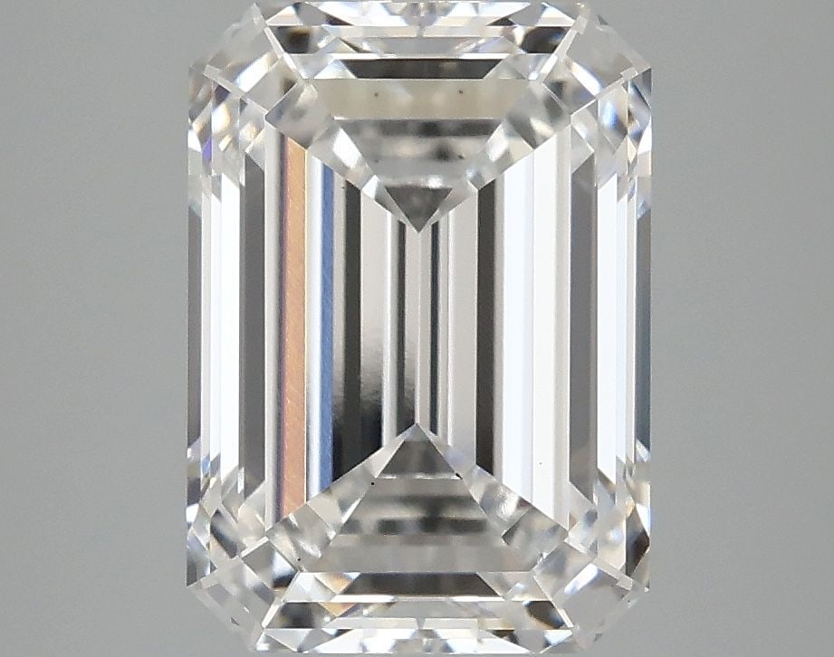 Loose Lab Diamond - IGI Emerald 4.1ct E VS1: Loose Lab Diamond - IGI Emerald 4.1ct E VS1 This listing features Loose Lab Diamond - IGI Emerald 4.1ct E VS1. Item specifics are provided below. Item Specifics: Source: This Is A Real Diamond Grown