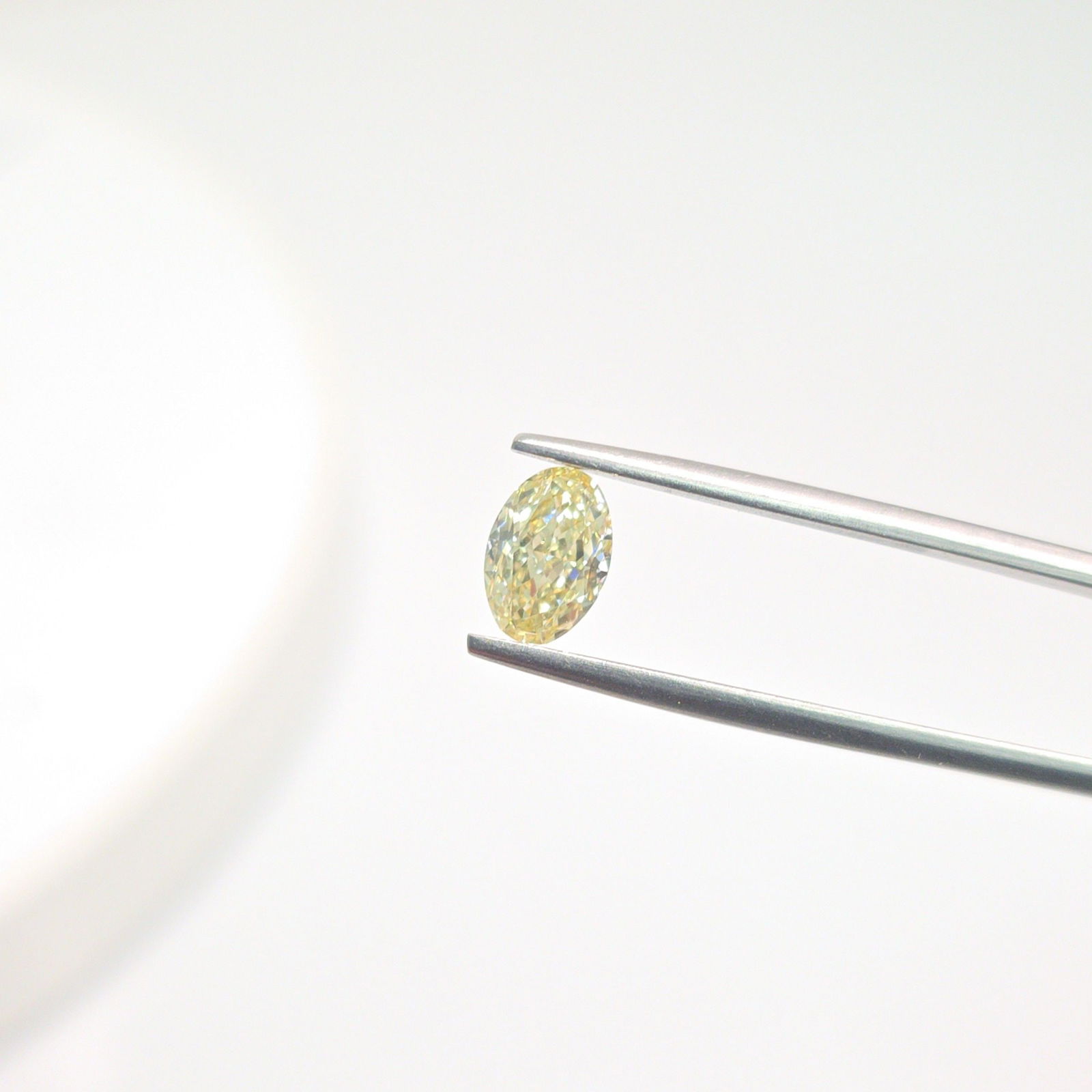 Loose Lab Diamond - IGI Oval 1.07ct Fancy Yellow VVS2 (1 of 1)