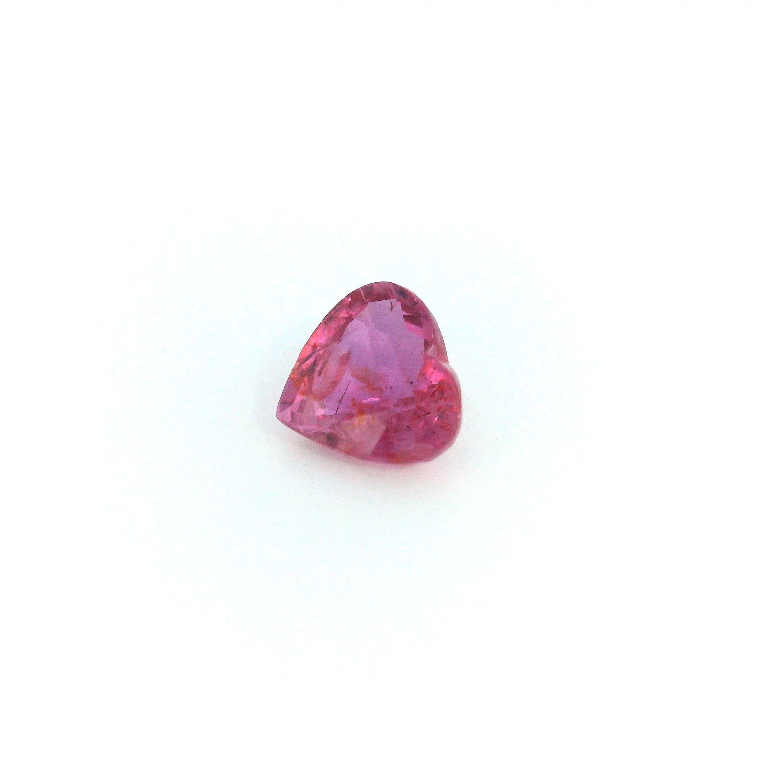 Loose Sapphire Gemstone - GSI Heart 1.06ct Pink SI: Loose Sapphire Gemstone - GSI Heart 1.06ct Pink SI This listing features Loose Sapphire Gemstone - GSI Heart 1.06ct Pink SI. Item specifics are provided below. Item Specifics: Type: Sapphire Carat: