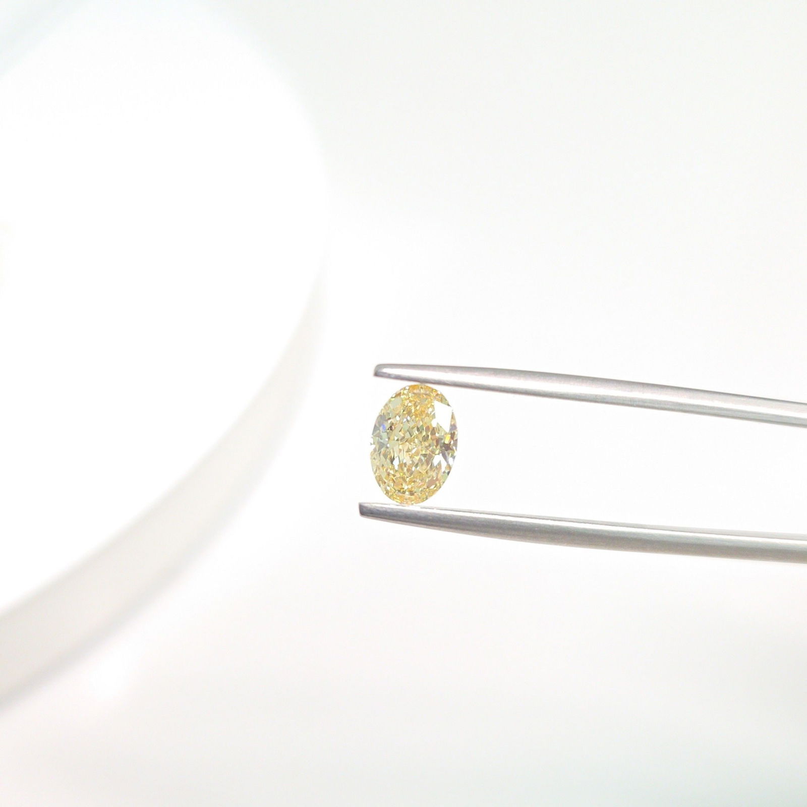 Loose Lab Diamond - IGI Oval 1.07ct Fancy Yellow VS1 (1 of 1)