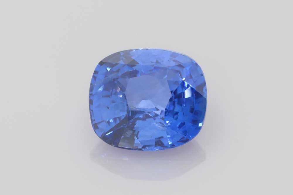 Loose Sapphire Gemstone - GIA Cushion 3.03ct Blue SI: Loose Sapphire Gemstone - GIA Cushion 3.03ct Blue SI This listing features Loose Sapphire Gemstone - GIA Cushion 3.03ct Blue SI. Item specifics are provided below. Item Specifics: Type: Sapphire