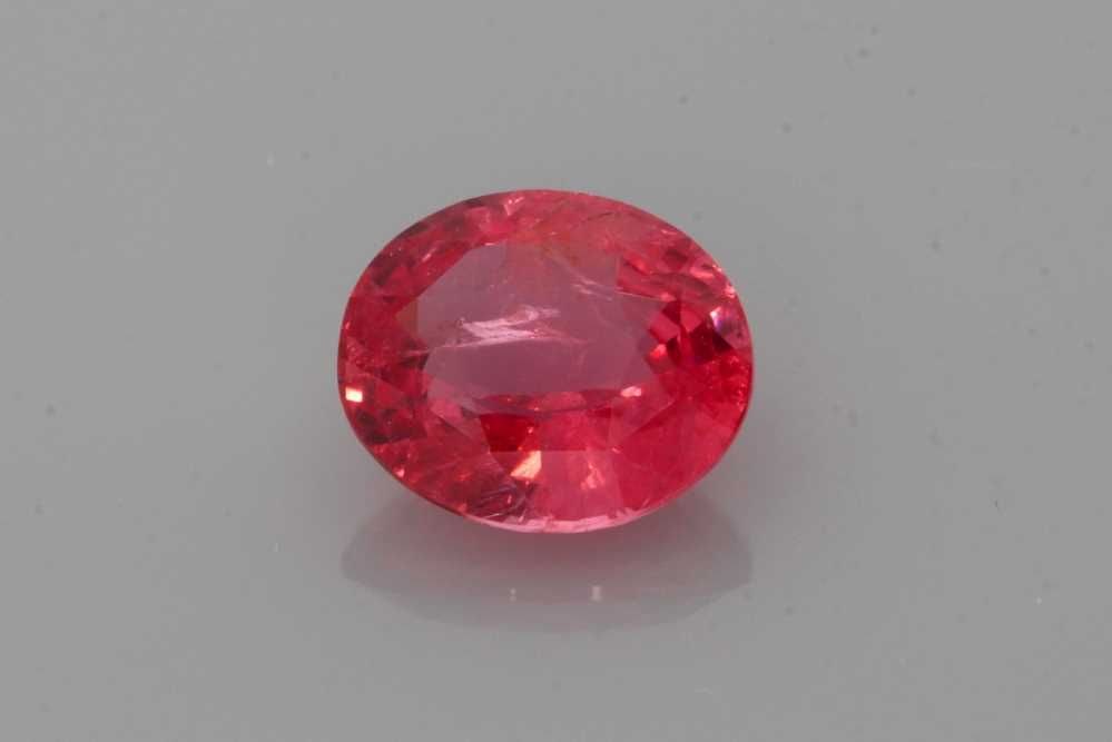 Loose Spinel Gemstone - GIA Oval 1.52ct Pink SI: Loose Spinel Gemstone - GIA Oval 1.52ct Pink SI This listing features Loose Spinel Gemstone - GIA Oval 1.52ct Pink SI. Item specifics are provided below. Item Specifics: Type: Spinel Carat: 1.52 Cut: