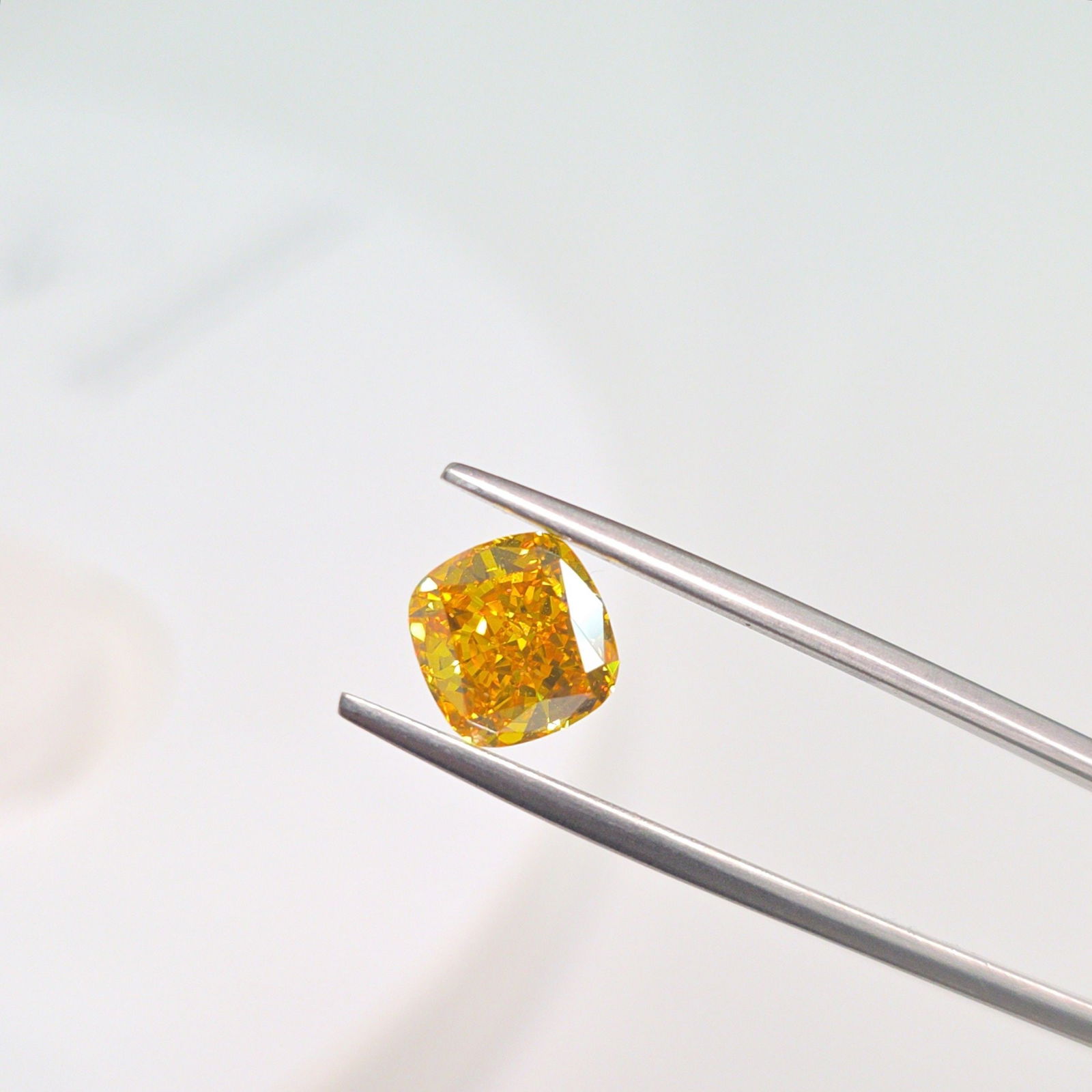 Loose Lab Diamond - IGI Cushion Modified 2.0ct Fancy Vivid Yellow VS2: Loose Lab Diamond - IGI Cushion Modified 2.0ct Fancy Vivid Yellow VS2 This listing features Loose Lab Diamond - IGI Cushion Modified 2.0ct Fancy Vivid Yellow VS2. Item specifics are provided below. 