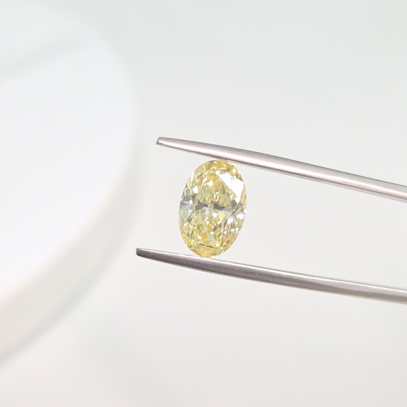 Loose Lab Diamond - IGI Oval 2.56ct Fancy Intense Yellow VS1: Loose Lab Diamond - IGI Oval 2.56ct Fancy Intense Yellow VS1 This listing features Loose Lab Diamond - IGI Oval 2.56ct Fancy Intense Yellow VS1. Item specifics are provided below. Item Specifics: