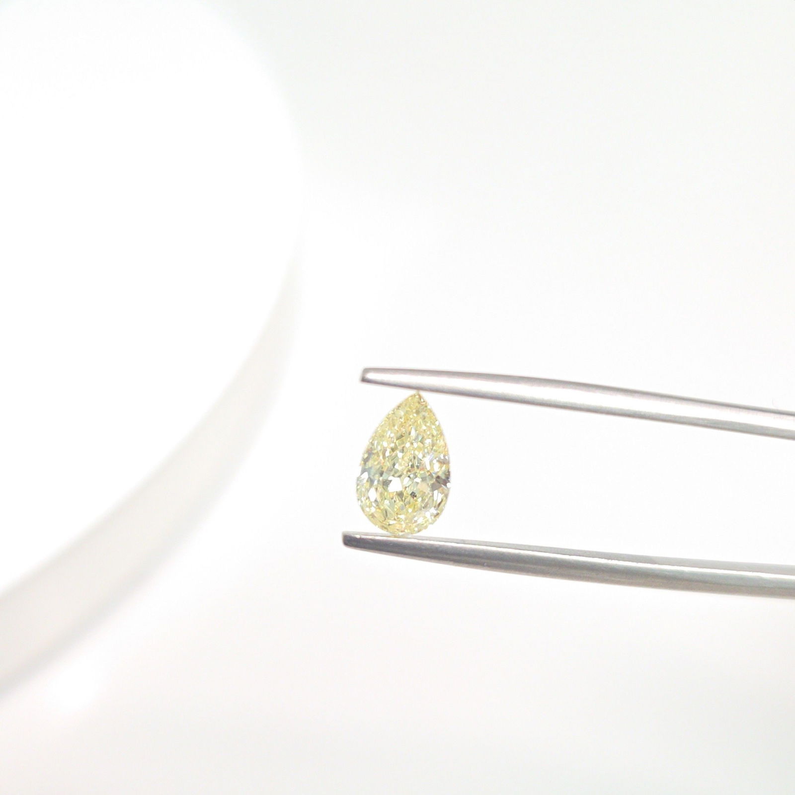 Loose Lab Diamond - IGI Pear 1.01ct Light Yellow SI1: Loose Lab Diamond - IGI Pear 1.01ct Light Yellow SI1 This listing features Loose Lab Diamond - IGI Pear 1.01ct Light Yellow SI1. Item specifics are provided below. Item Specifics: Source: This Is A