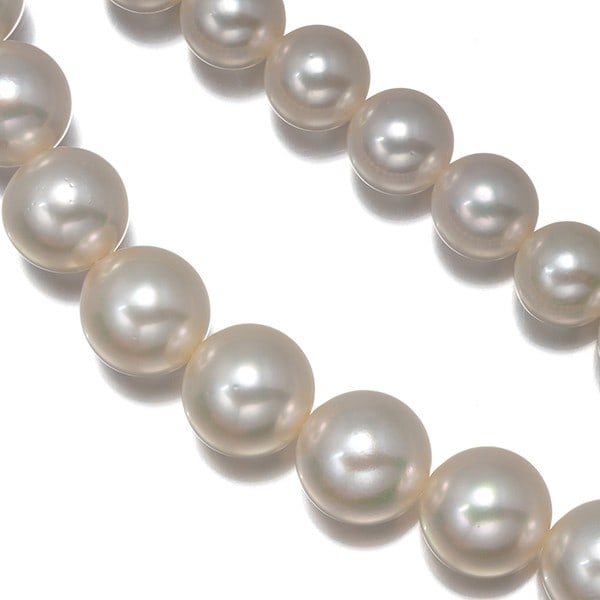 Silver Tasaki Necklace Akoya Pearl 6.5-8.4Mm: Silver Tasaki Necklace Akoya Pearl 6.5-8.4Mm This listing features Silver Tasaki Necklace Akoya Pearl 6.5-8.4Mm. Item specifics are provided below. Item Specifics: Brand: TASAKI Metal: Silver Metal