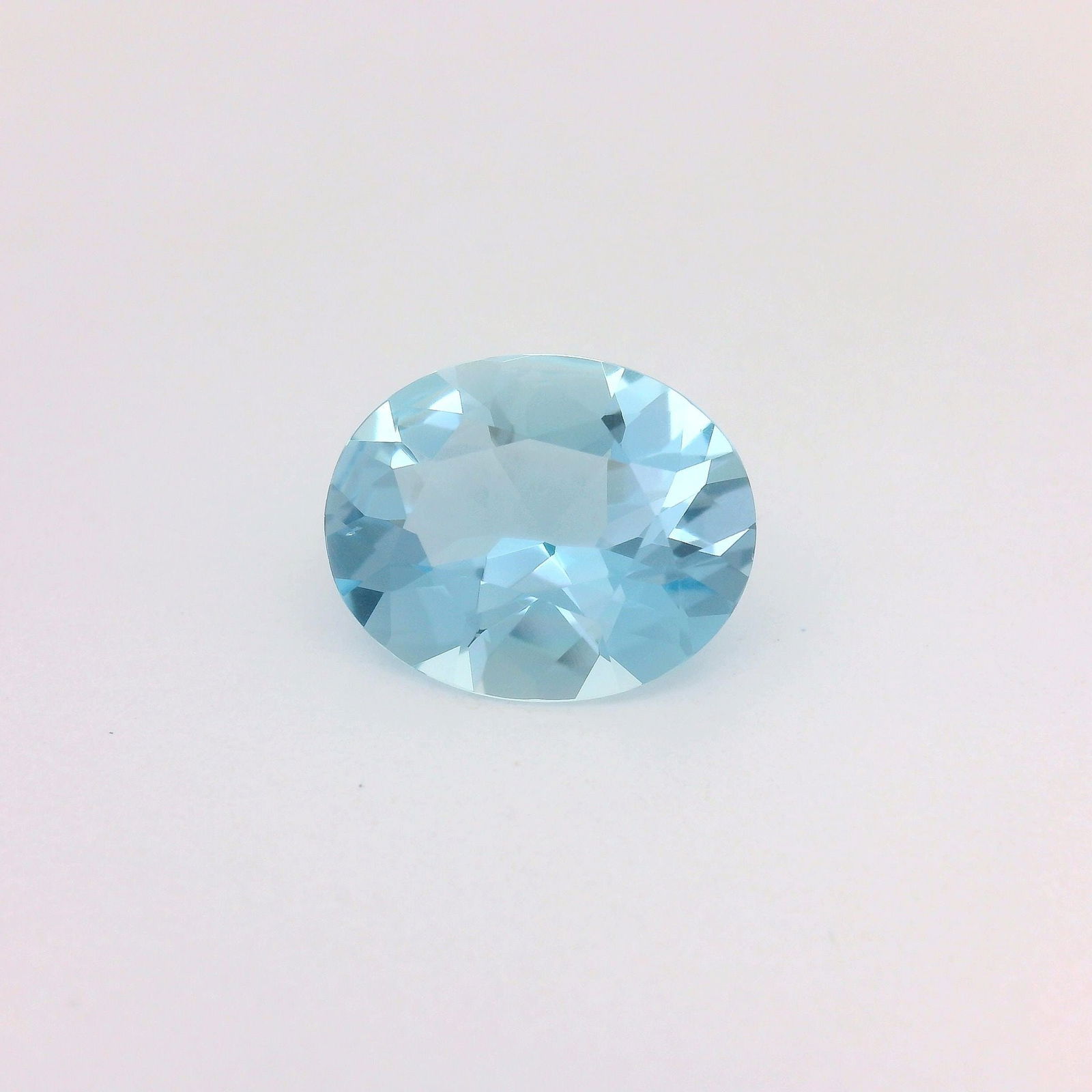 Loose Aquamarine Gemstone - GSI Oval 2.67ct Blue EC: Loose Aquamarine Gemstone - GSI Oval 2.67ct Blue EC This listing features Loose Aquamarine Gemstone - GSI Oval 2.67ct Blue EC. Item specifics are provided below. Item Specifics: Type: Aquamarine