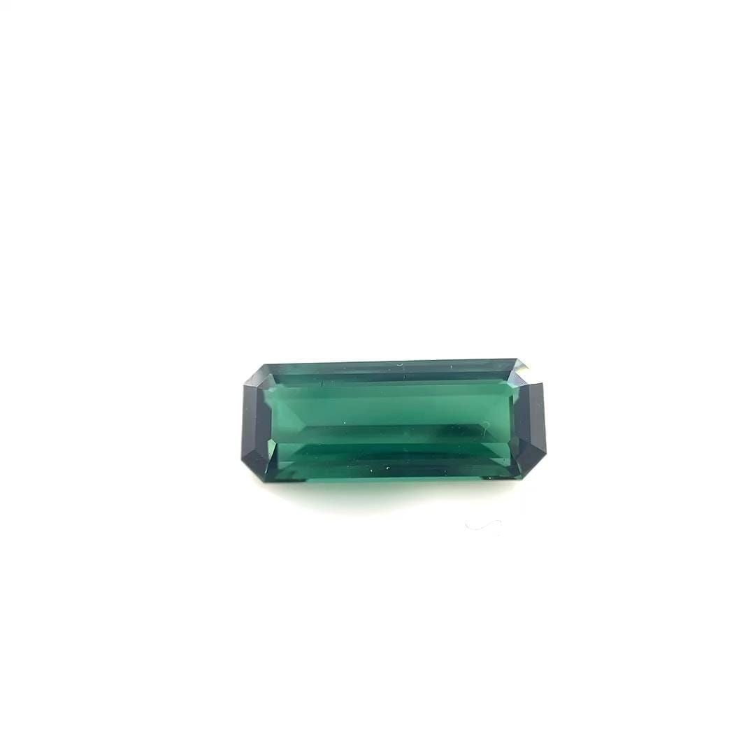 Loose Tourmaline Gemstone - Emerald 4.18ct Green SI: Loose Tourmaline Gemstone - Emerald 4.18ct Green SI This listing features Loose Tourmaline Gemstone - Emerald 4.18ct Green SI. Item specifics are provided below. Item Specifics: Type: Tourmaline
